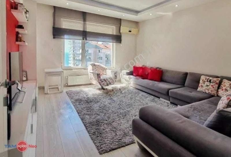 Fatime Uzun Burğu 'dan Fenerde Deniz Manzaralı Lüks Konut