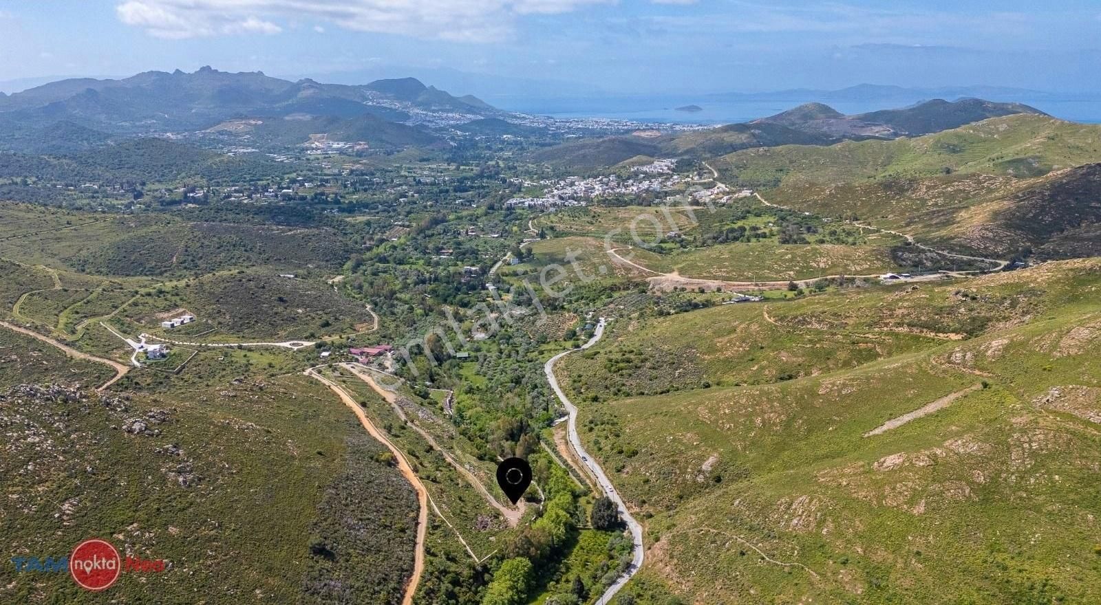 Bodrum Dereköy'de Yola Yakın, 702 M² Satılık Kooperatif Arsası