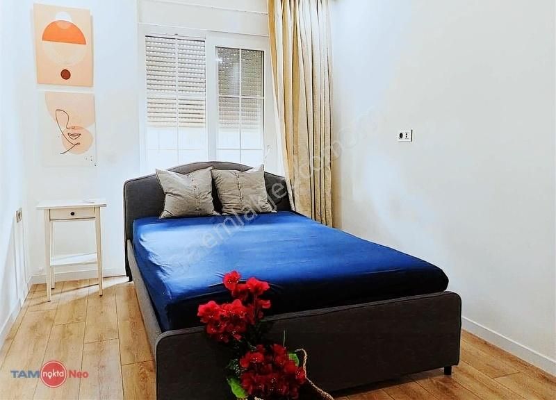 Güzeloba' Da Site İçerisinde 2+1 Bahçe Katı Satılık Daire
