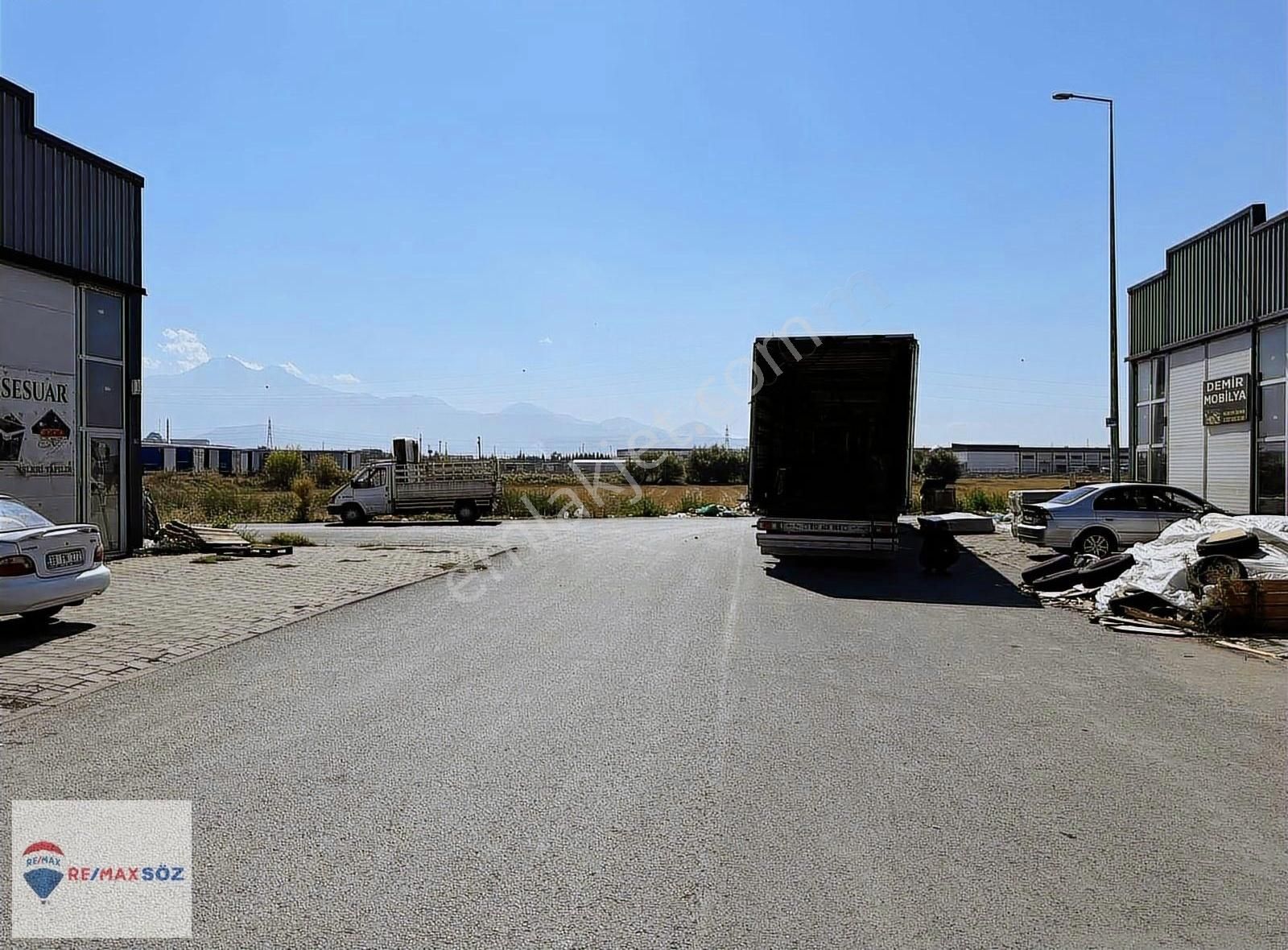 Emka Sanayi Sitesin'de Satılık Dükkan 130m2 Osb Ye Yakın