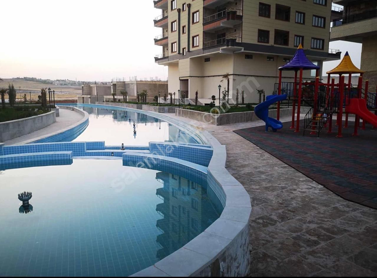 Yeni Yapılan Şehir Hastanesi Arkasında Site İçerisinde Satılık 4+1 Lüks Daire
