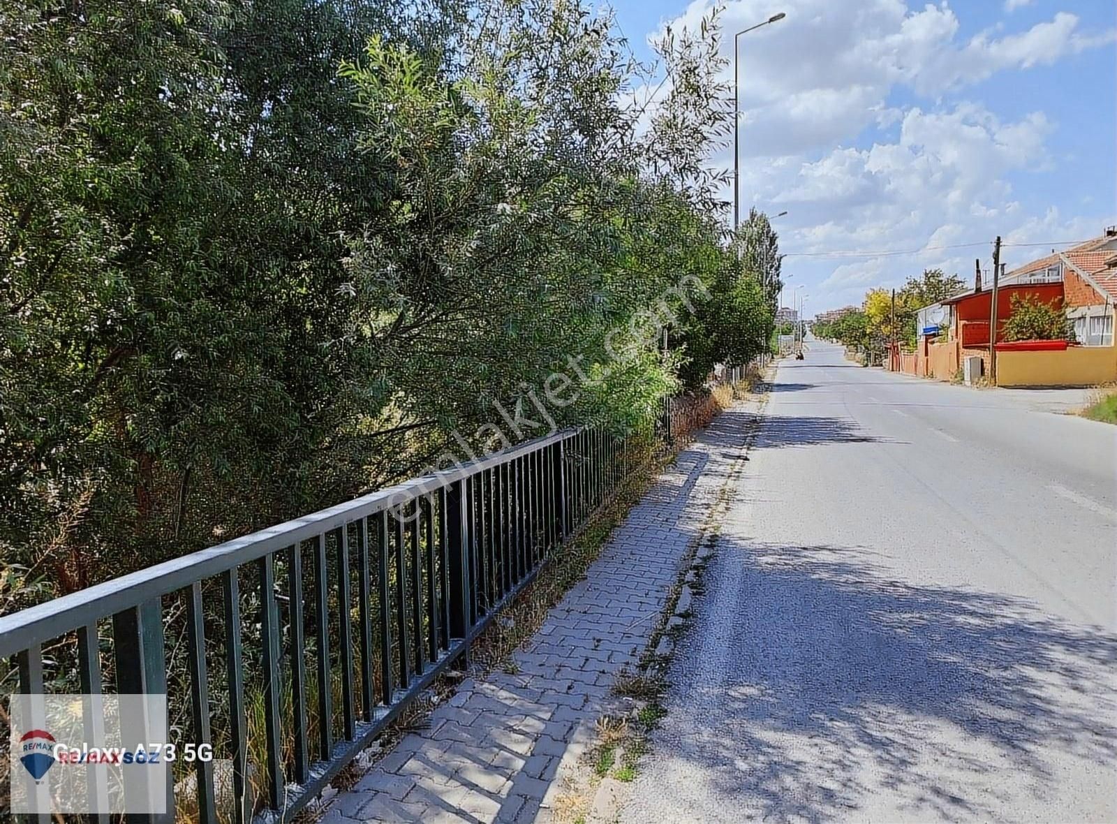 Bünyan Merkezde Irmak Kenarında Doğa Harikası Bahçe - Görsel 12