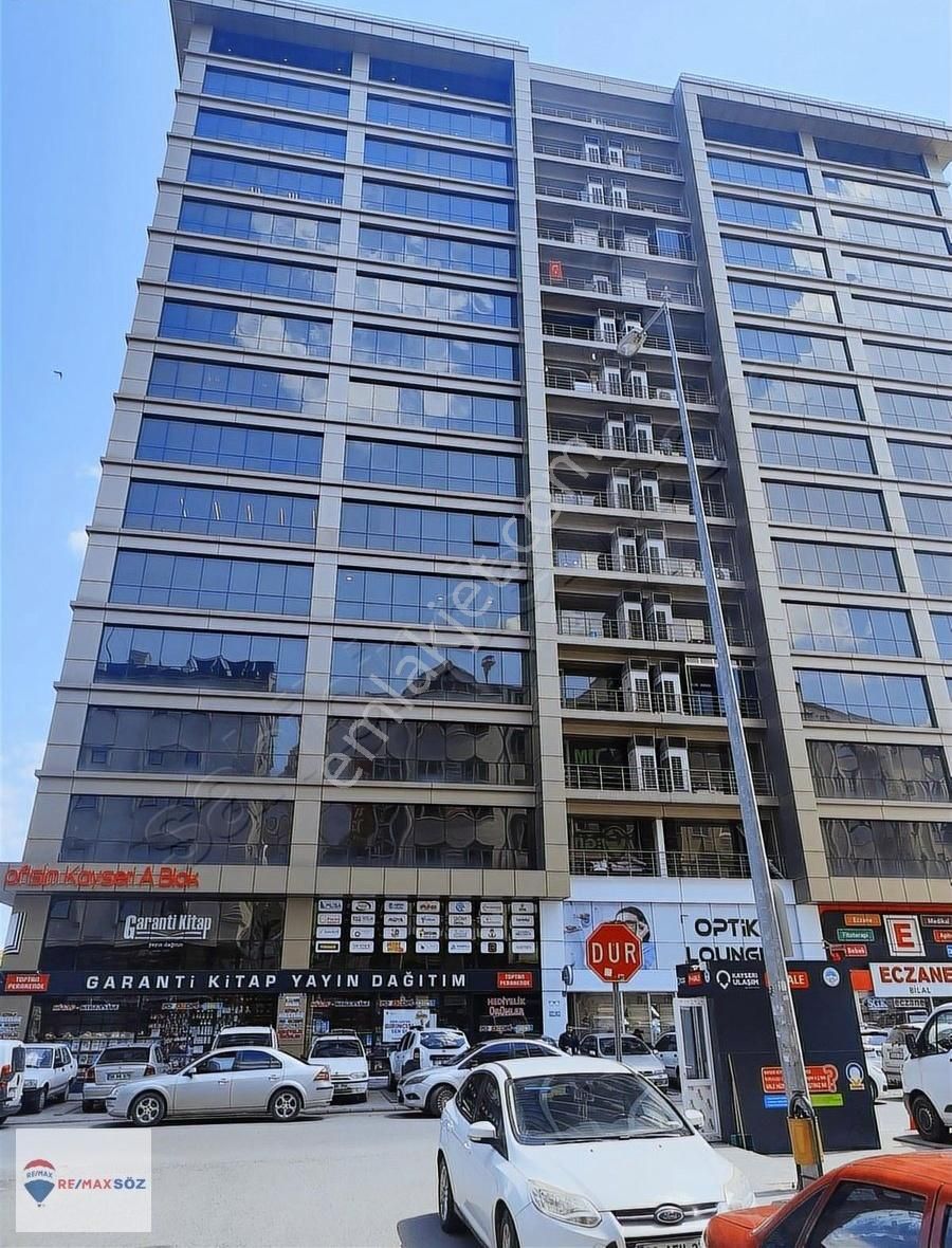 Ofisim Kayseride Mükemmel Konumda 4+1 210m2 Satılık Ofis Kaçmaz
