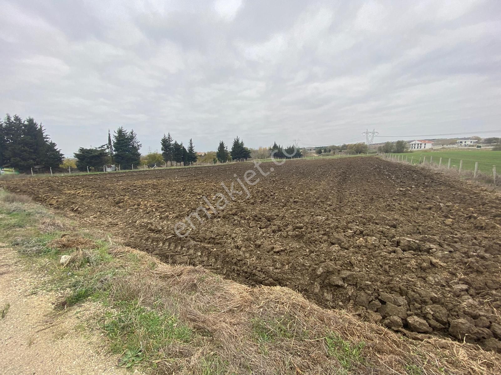 Marmara Ereğlisi Sultanköy Merkezde Caminin Tam Karşında Kat Karşılığı Arsa