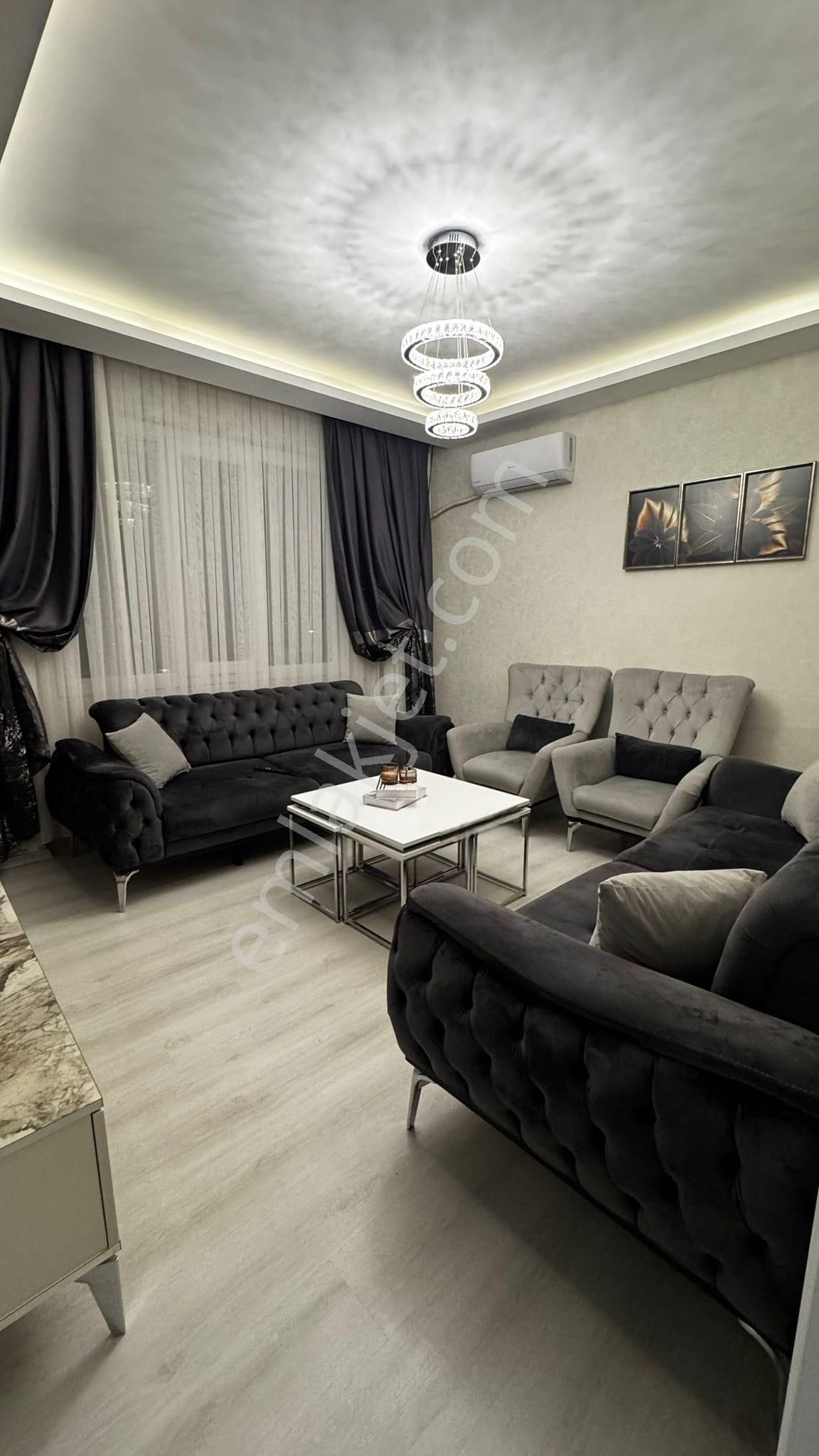 Mountaın Gayrimenkul'den Üçkuyu Karakol Civarı Sıfır Ayarında 2+1 Satılık