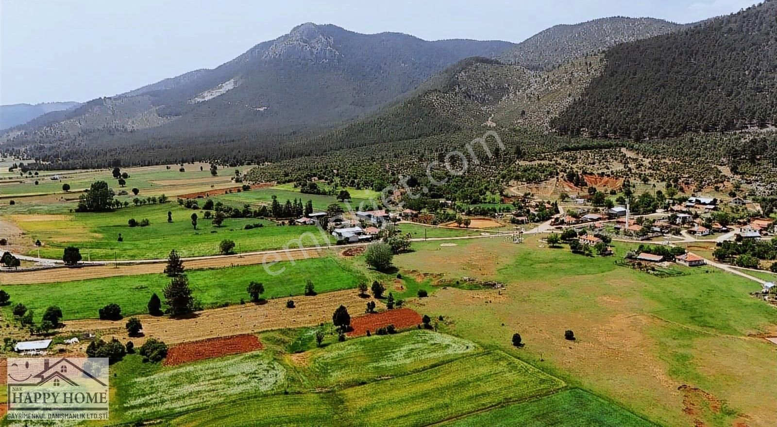 Burdur Bucak Kuyubaşı'nda Satılık 2230m2 Tarla Yola Sıfır