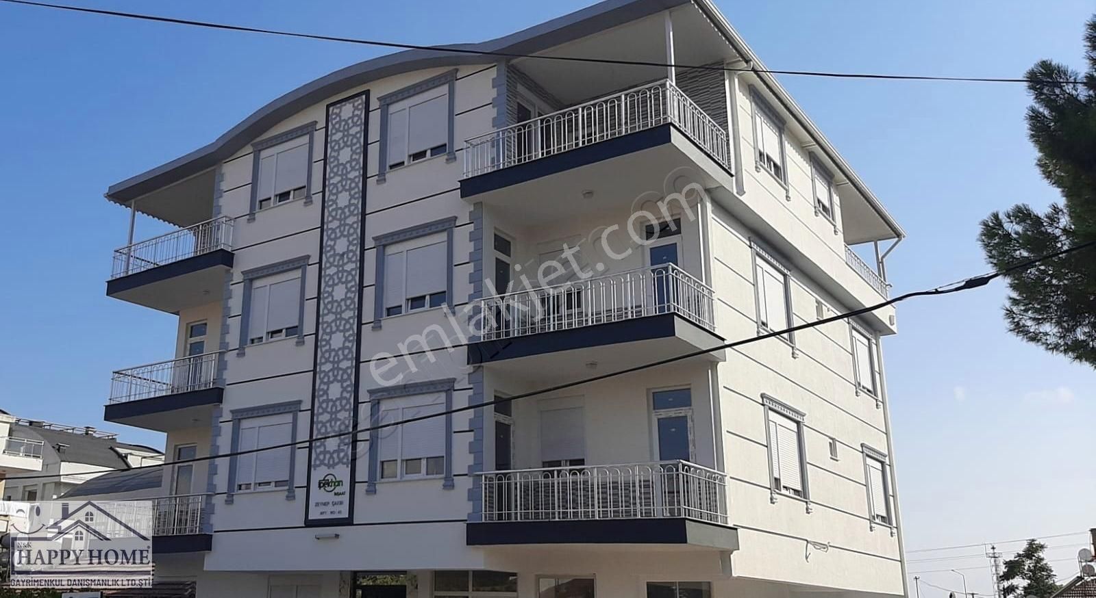 Antalya Çamlıbel Mh'de Satılık Sıfır 6+1 220m2 2.kat Daire