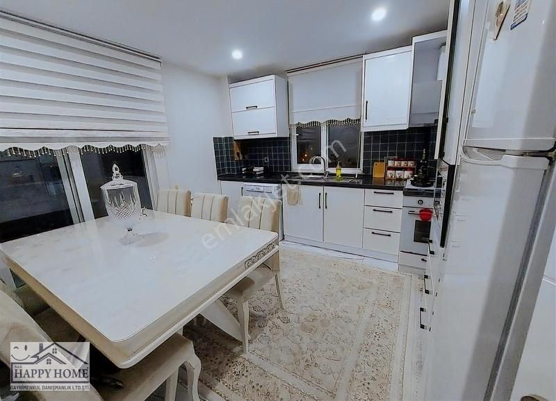 Doğalgazlı Bakımlı Site İçerisinde 2+1 !!!!!