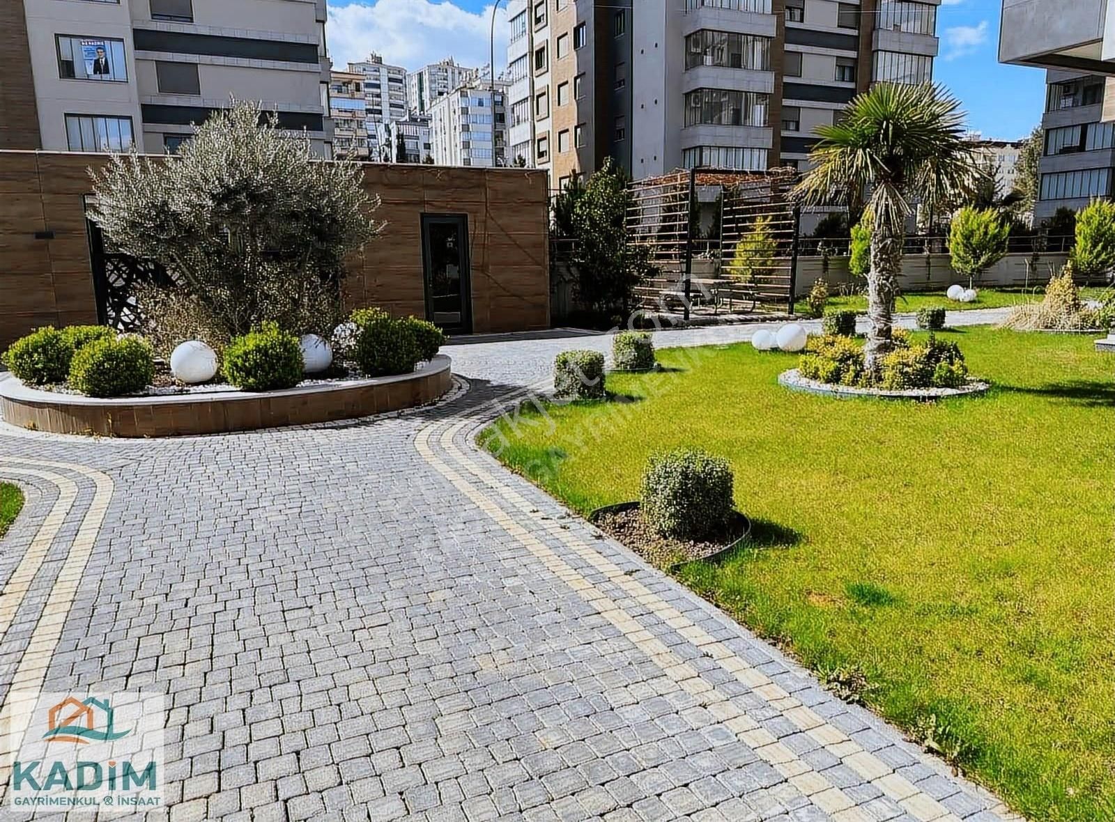 Osmangazi Metro Market Civarı Site İçi Satılık 4+1 Daireler