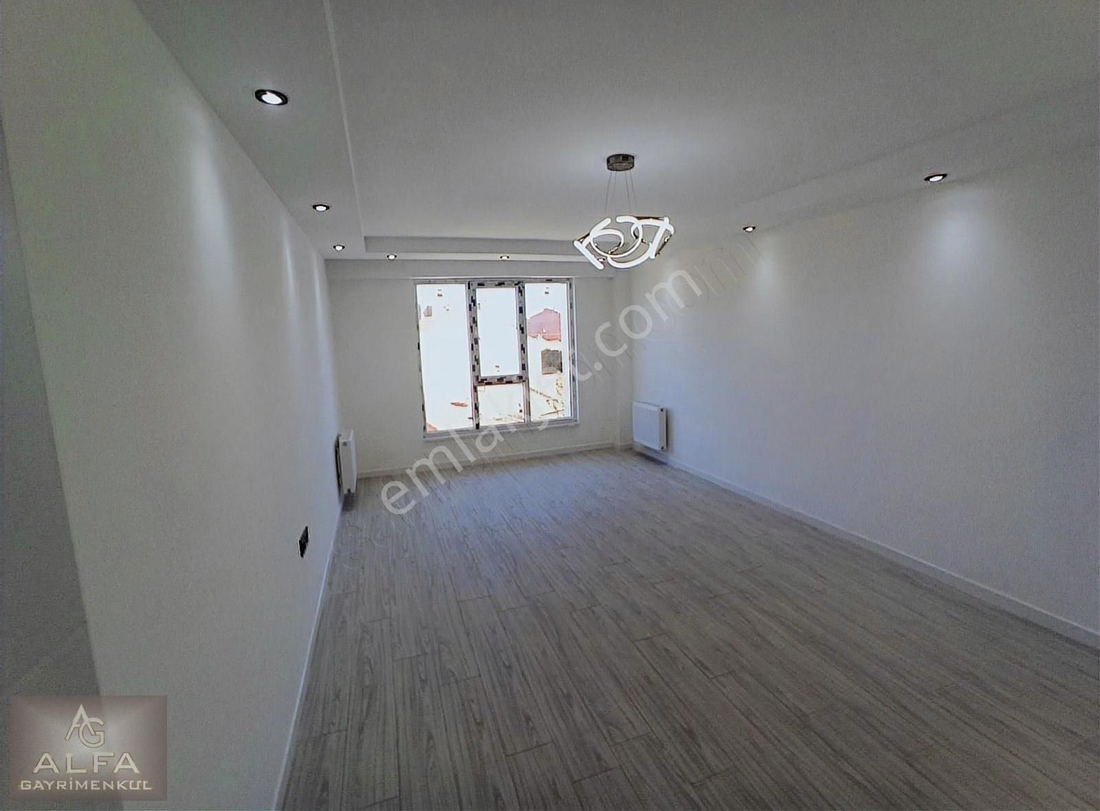 Esentepe Mah. Eğitimciler Ve Çevre Yoluna Çok Yakın 3+1lüx Daire