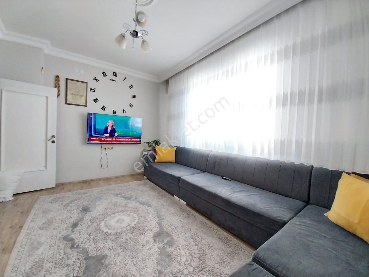Eski Köprübaşı Karakolu Yakını Satılık 3+1 Daire