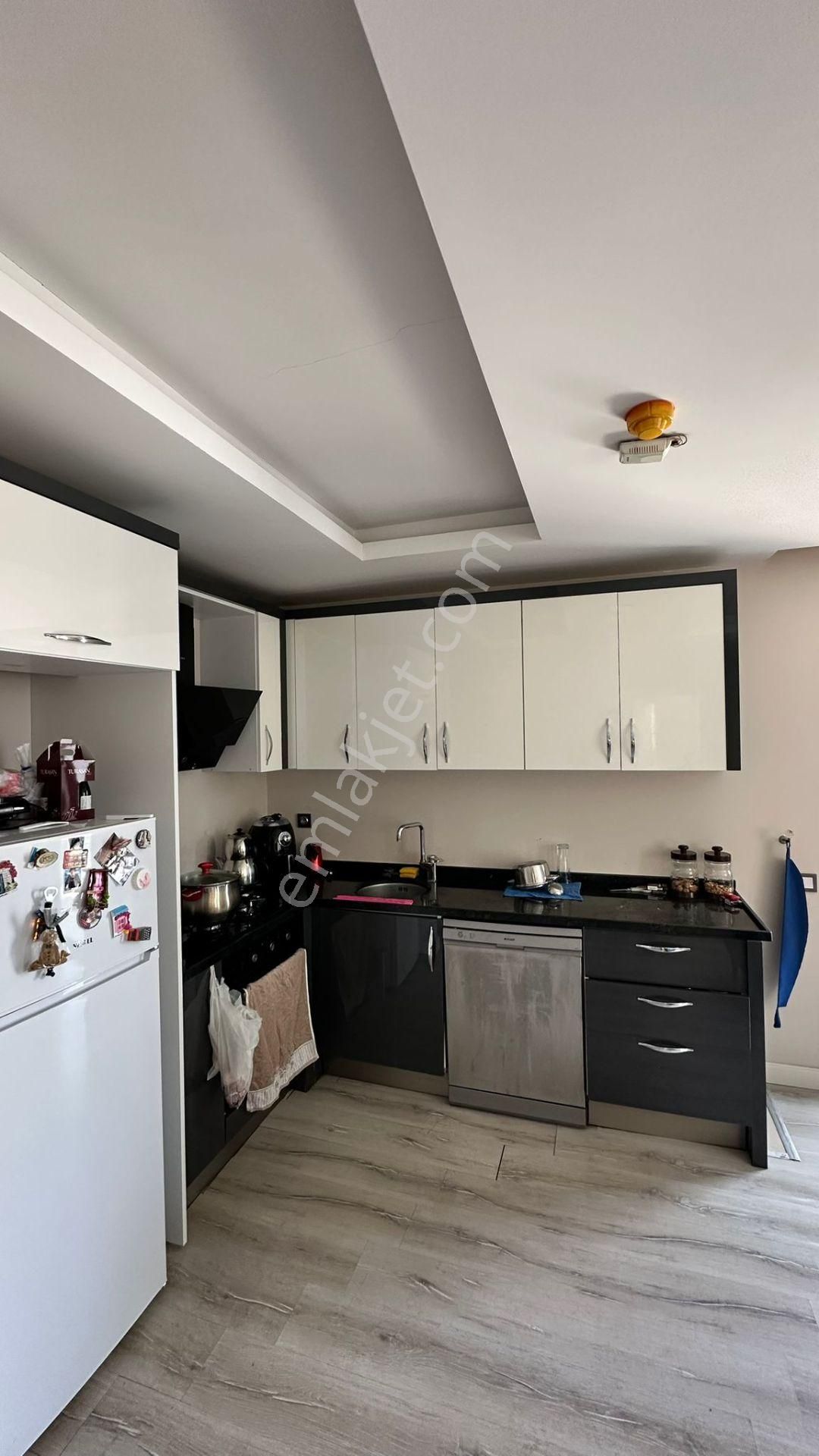 Thor'dan Satılık Mezitli Merkez Mahallesi 2+1 Daire