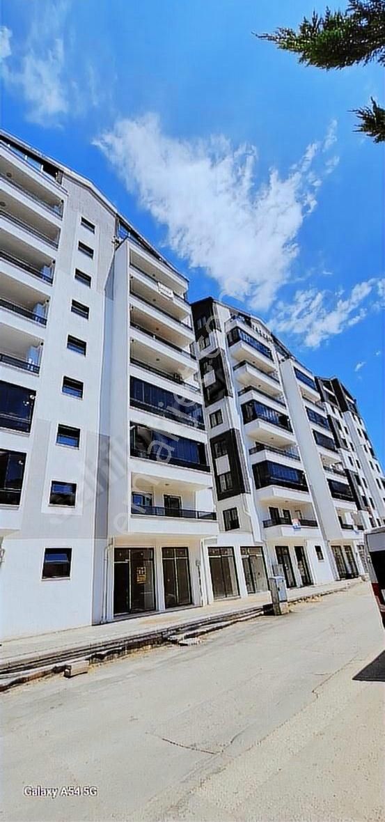 Beşevler'de Satılık 3+1 Lüks Daire.