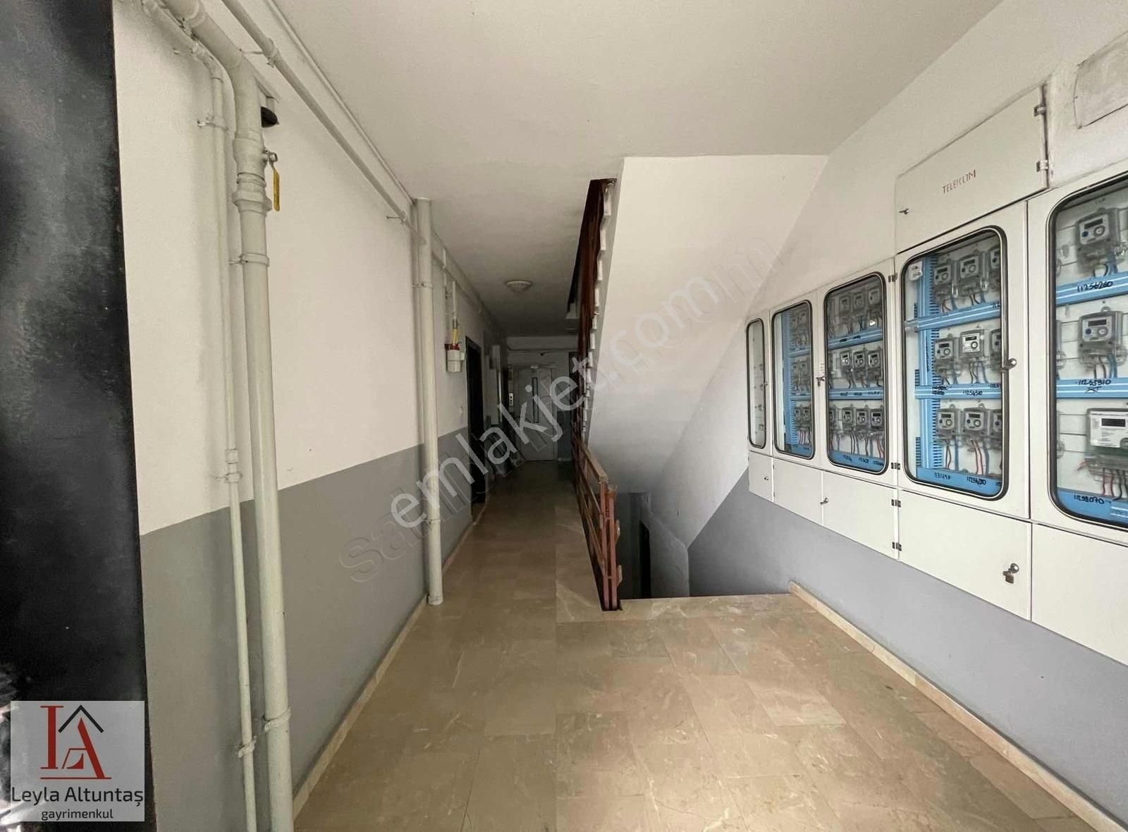 2 Nolu Erdoğdu İkizevler Sitesinde Kiralık 3+1 Daire