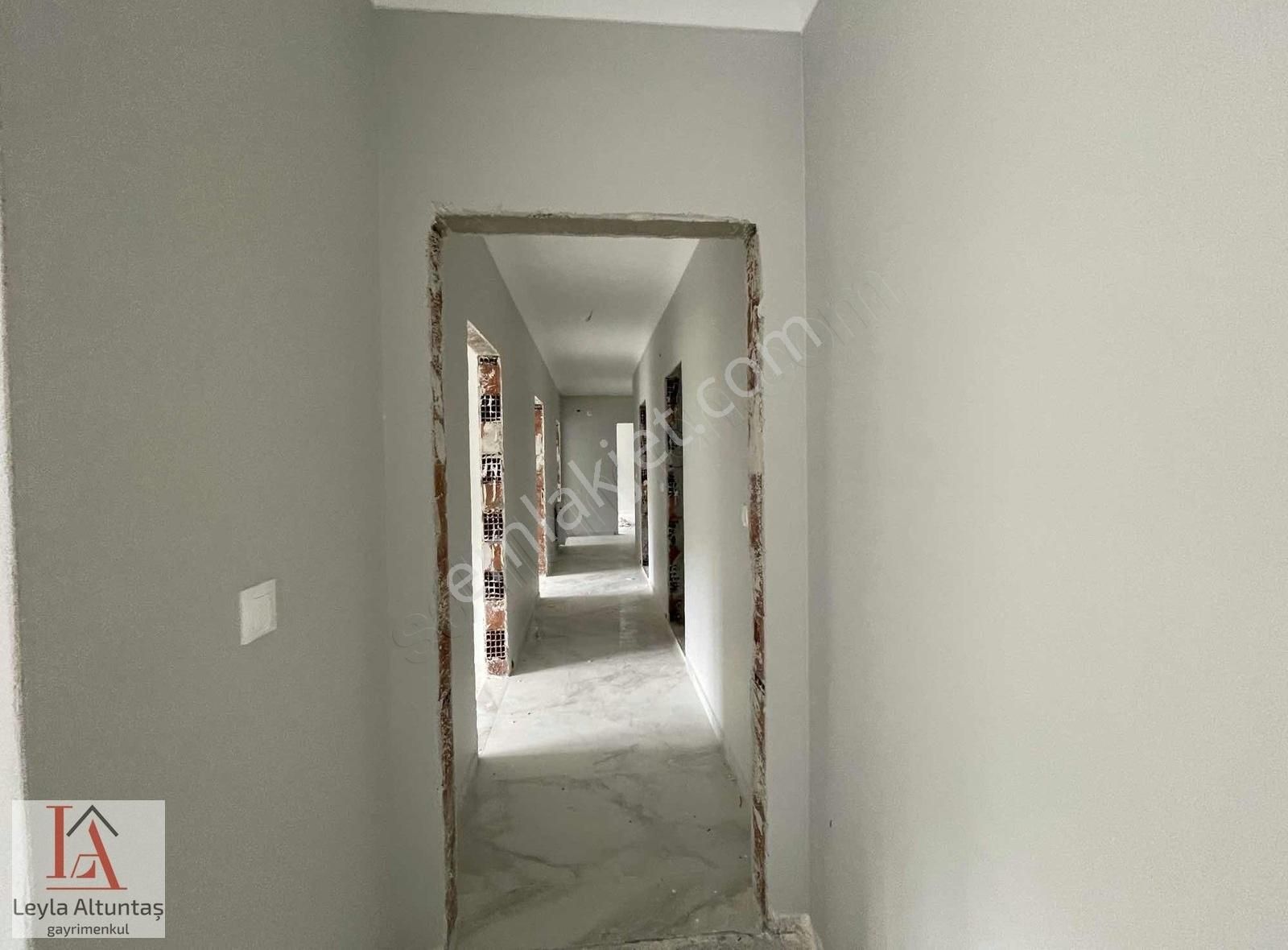 Kaşüstü Merkezi Konumda Vadipark St. Sıfır 3+1 Satılık Daire. - Görsel 25