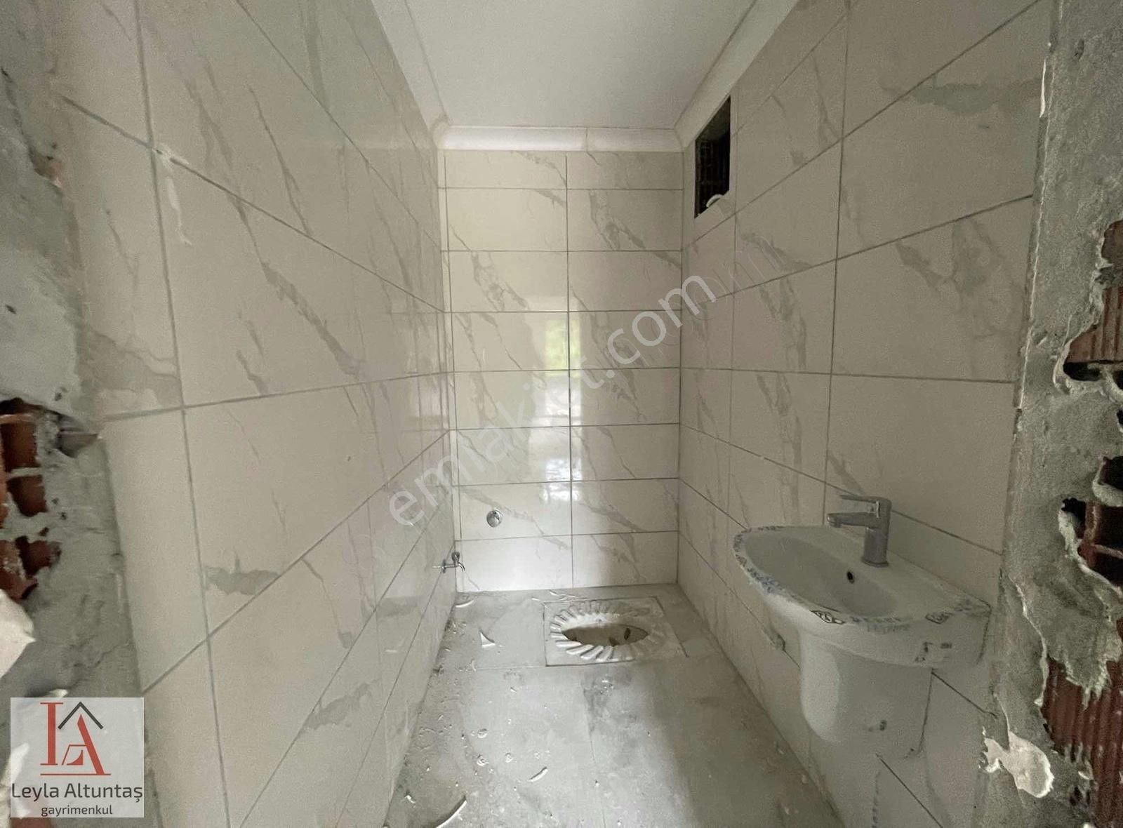 Kaşüstü Merkezi Konumda Vadipark St. Sıfır 3+1 Satılık Daire. - Görsel 4
