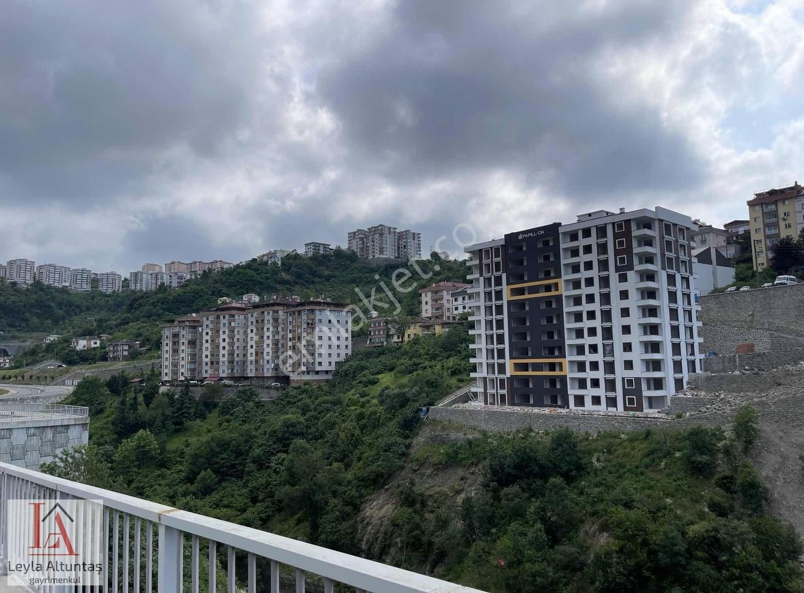 Trabzon Bahçecikte Satılık Fırsat 1+1 Daire - Görsel 15