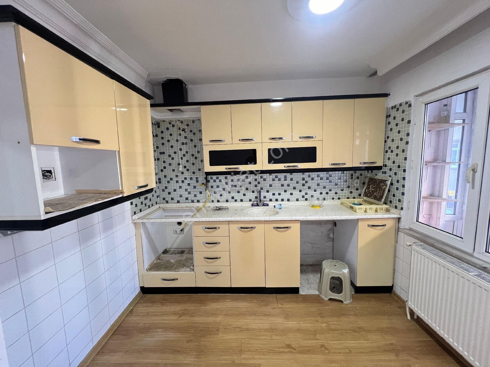 Lider Gayrimenkul'den Selahiye Mh. 3+1 Doğalgazlı Kiralık Daire