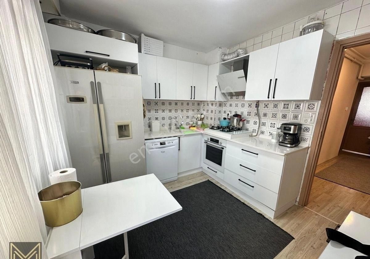 Dudayev Bulvarını Dik Kesen Sokakta Önü Park 3+1 Daire - Görsel 13