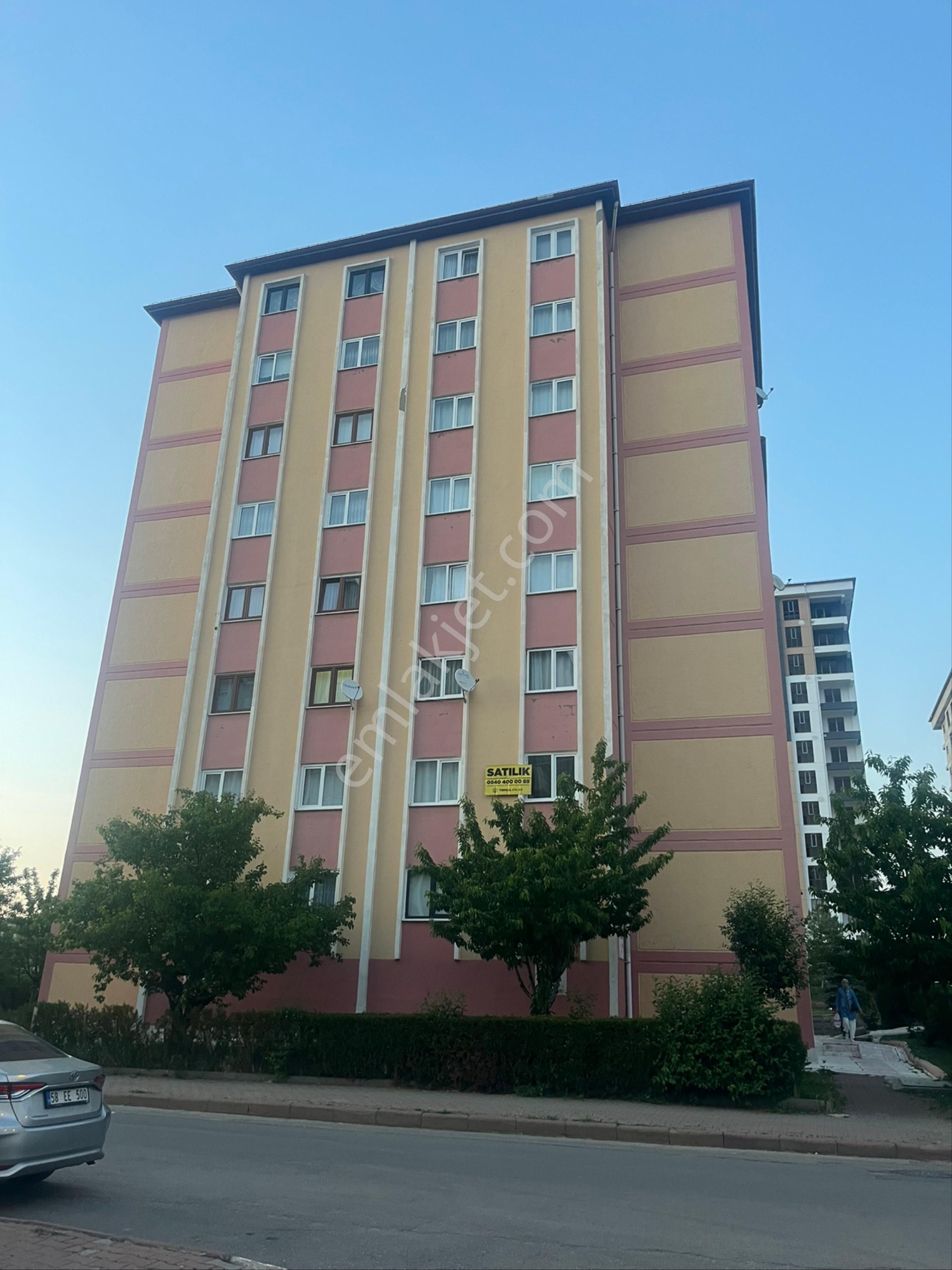 Topgül’den Üniversite Toki’de Satılık Daire