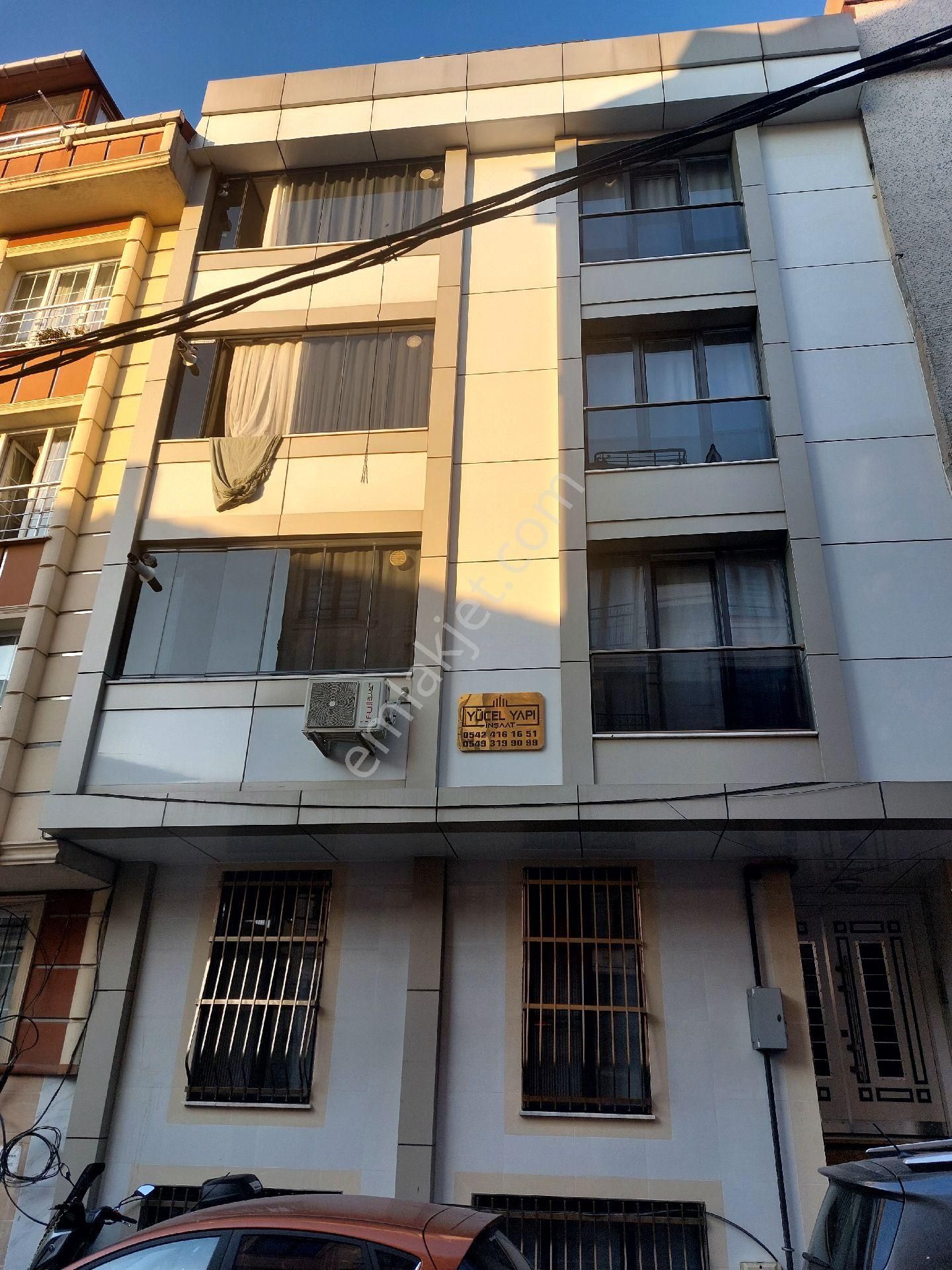 Gaziosmanpaşa Küçükköy Beşyol De Satılık Daire Birinci Kat 3+1 135 M2