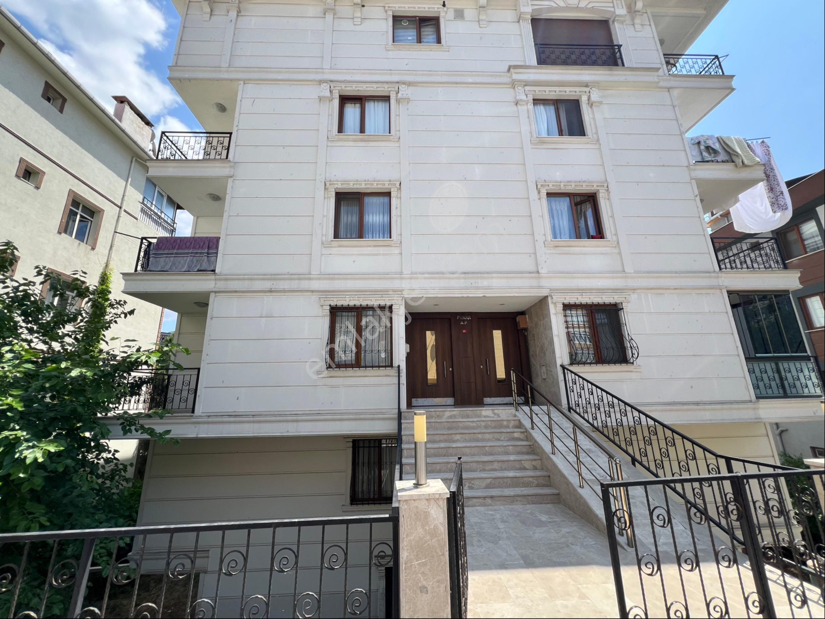Üsküdar Satılık 3+1 Merkezde Geniş Daire