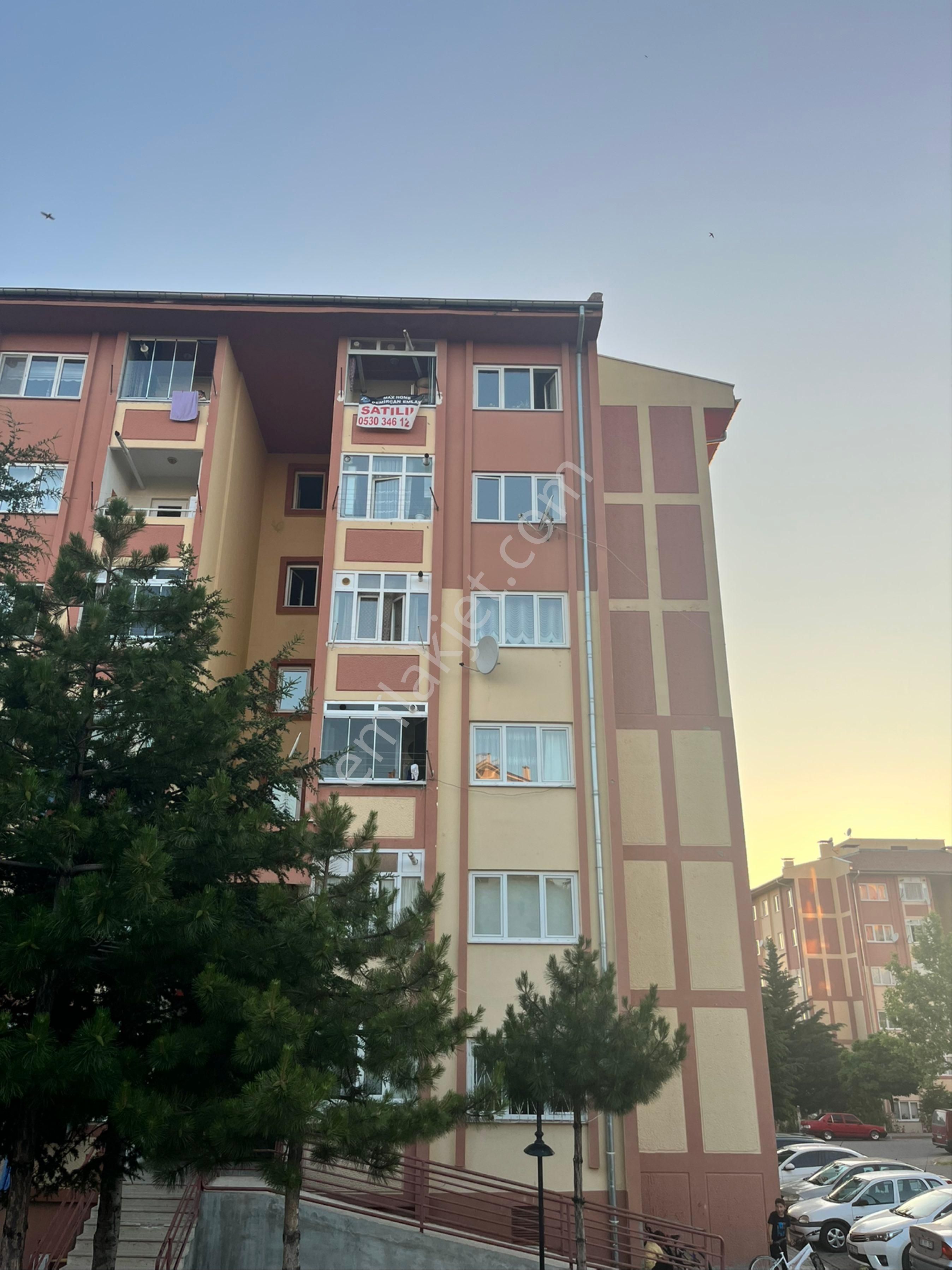 Toki Demokrasi Mahallesi 7.bölgede 2+1 85'lik Daire