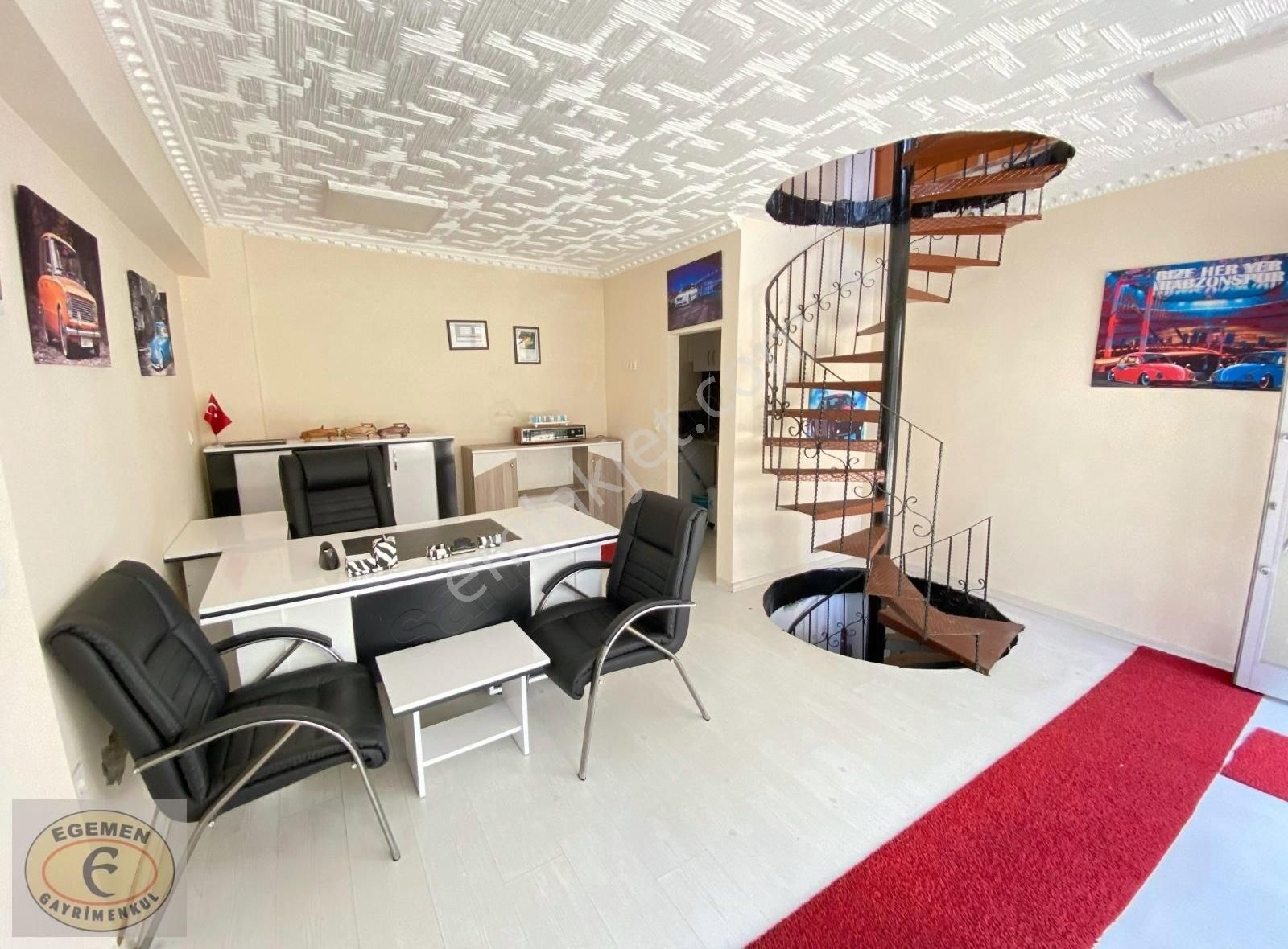 Sultanbeyli Hamidiye Mahallesinde 3 Katlı Satılık İşyeri