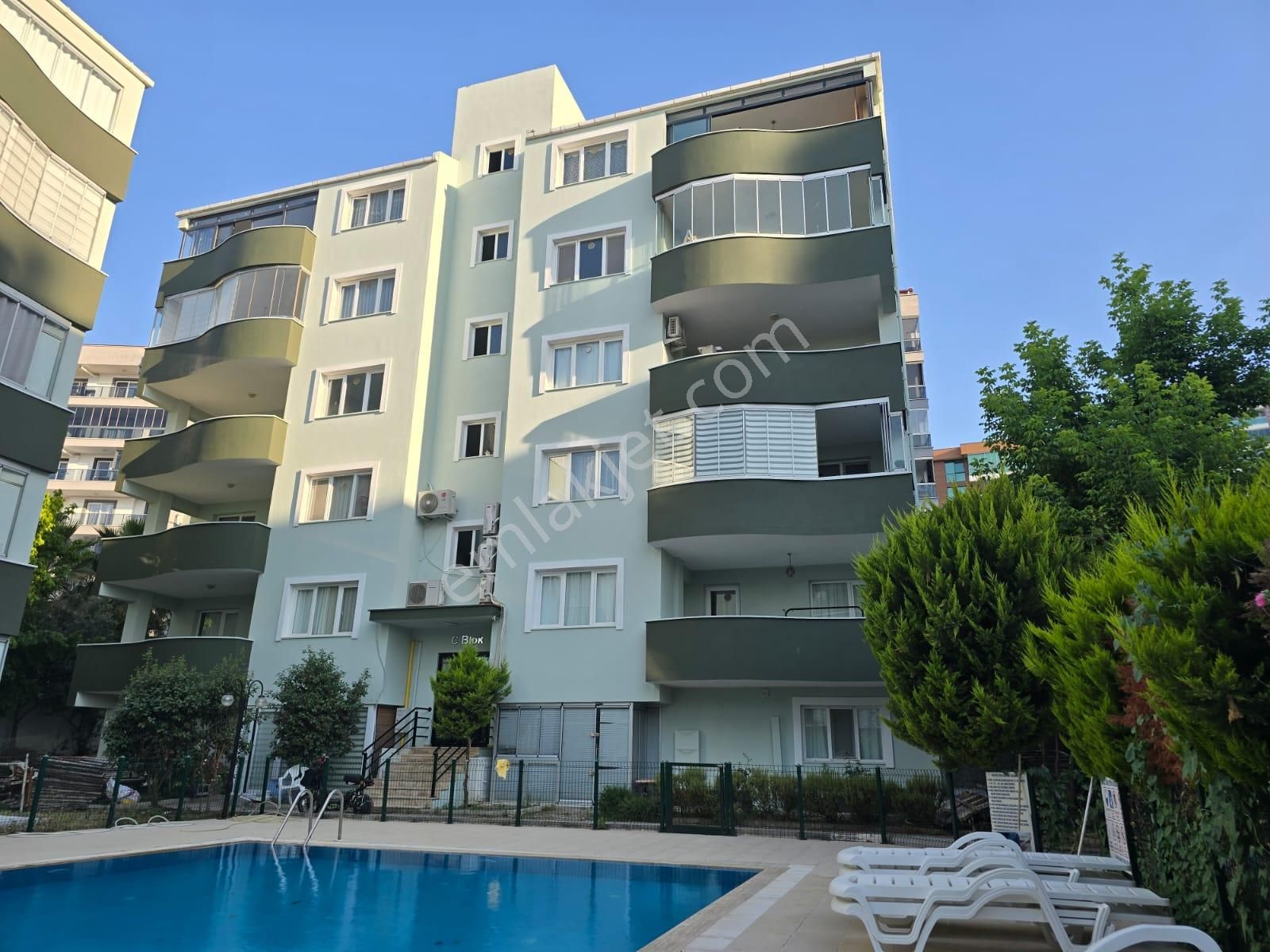 Kuşadası Kadınlardenizi Mahallesi Kiralık 3+1 Daire