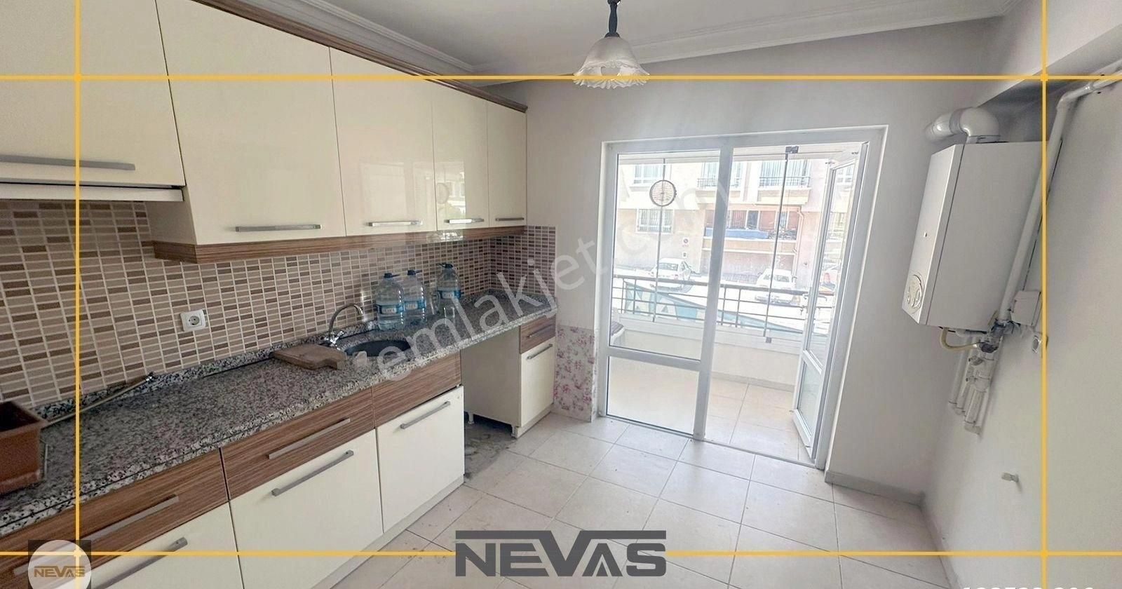 Nevas - Güneşevler'de Ultra Geniş 3+1 Daire