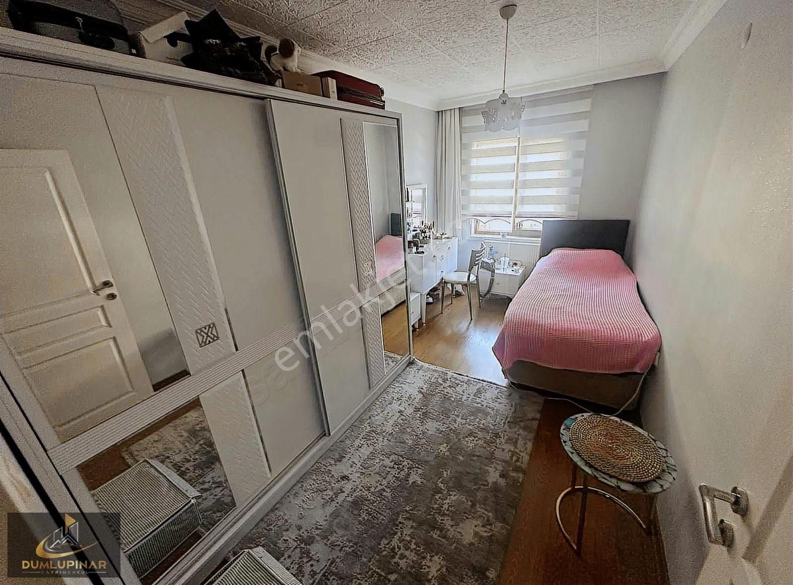 Yenimahalle Ragıptüzün Cad. 3+1 130 M2 Ara Katta Fırsat Daire