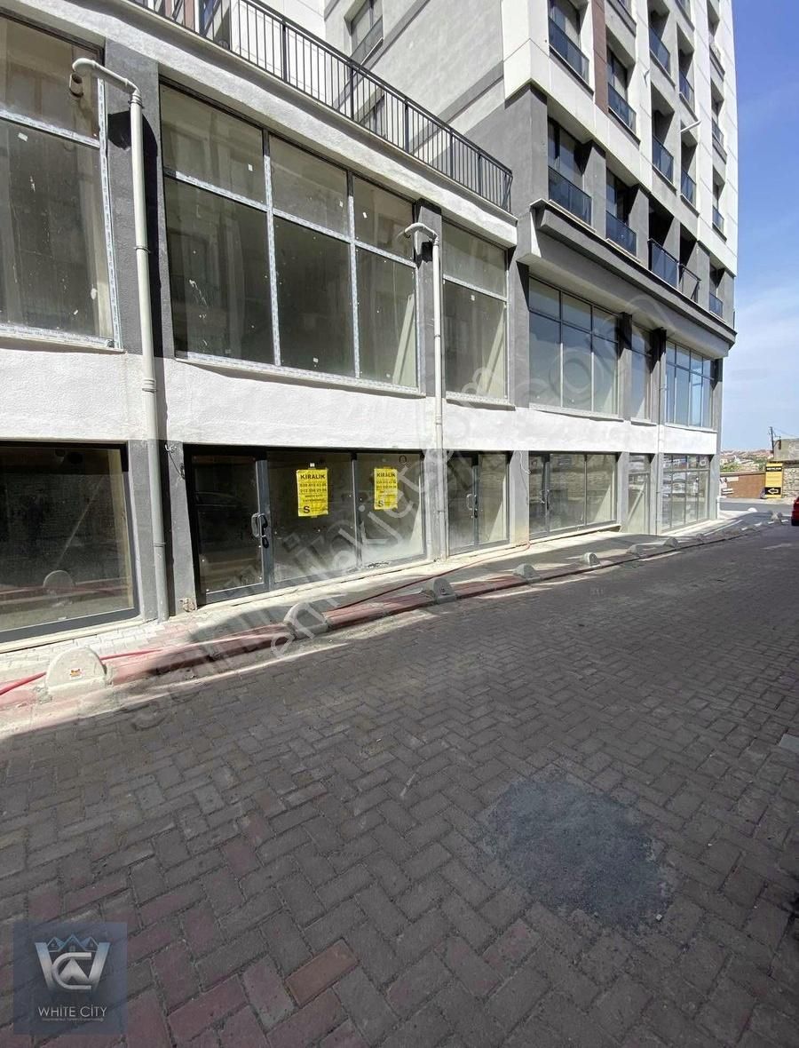 Tokide Kiralık 3 Katlı Dükkan Her İşe Uygun