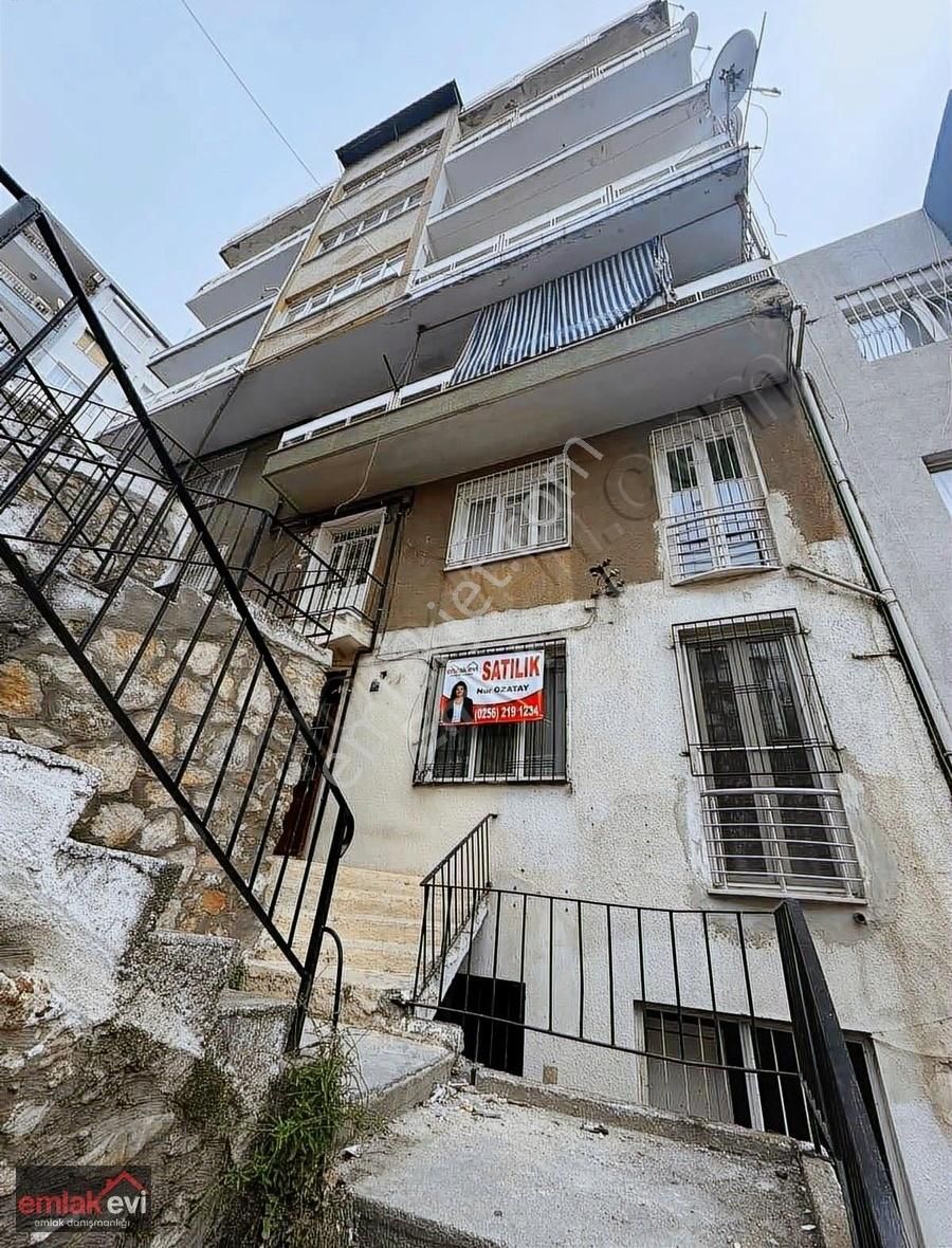 Emlak Evi'nden Zafer Mah.de Emsalsiz Fırsat 4+1 Satılık Daire
