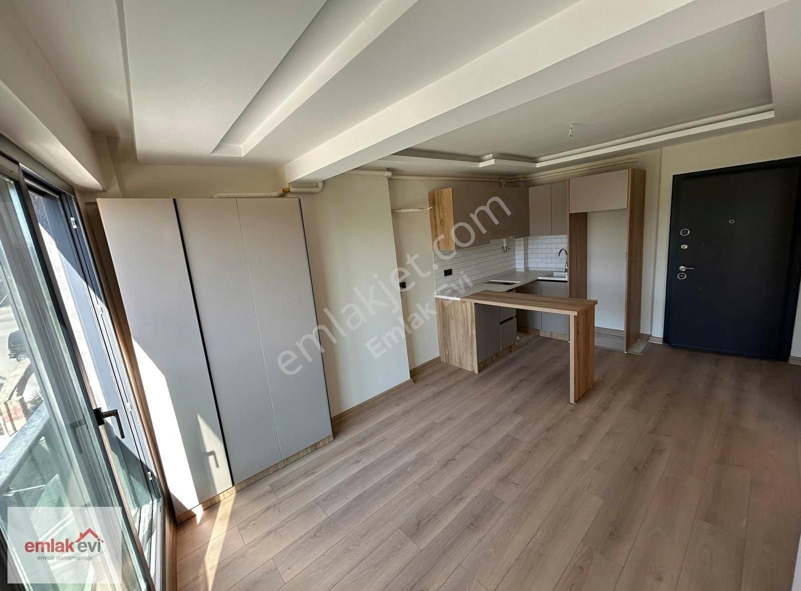Emlak Evi'nden Sıfır Binada Doğalgazlı Satılık 1+1 Suit Daire