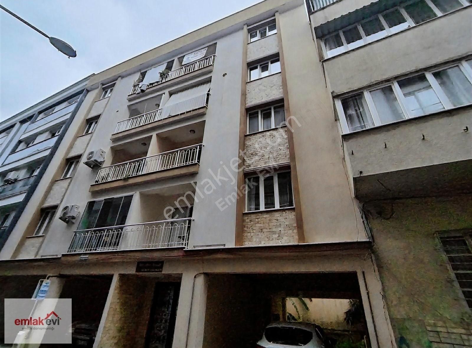 Emlak Evi'nden Orta Mahalle'de Satılık 75 M² Balkonlu 2+1 Daire