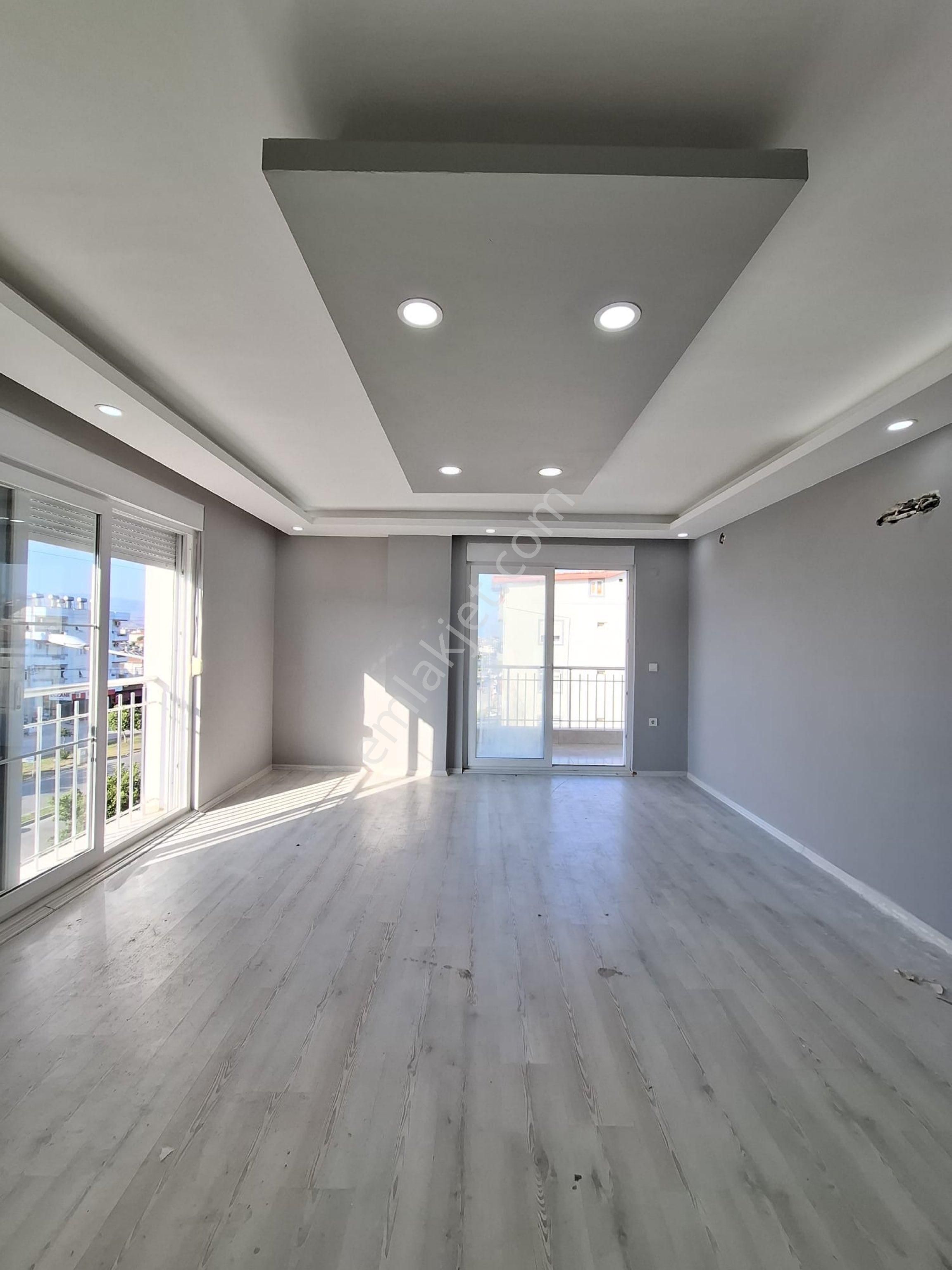 Sarılar Mahallesi’nde 3 + 1 Üçüncü Kat Çatı Daire Satılıktır