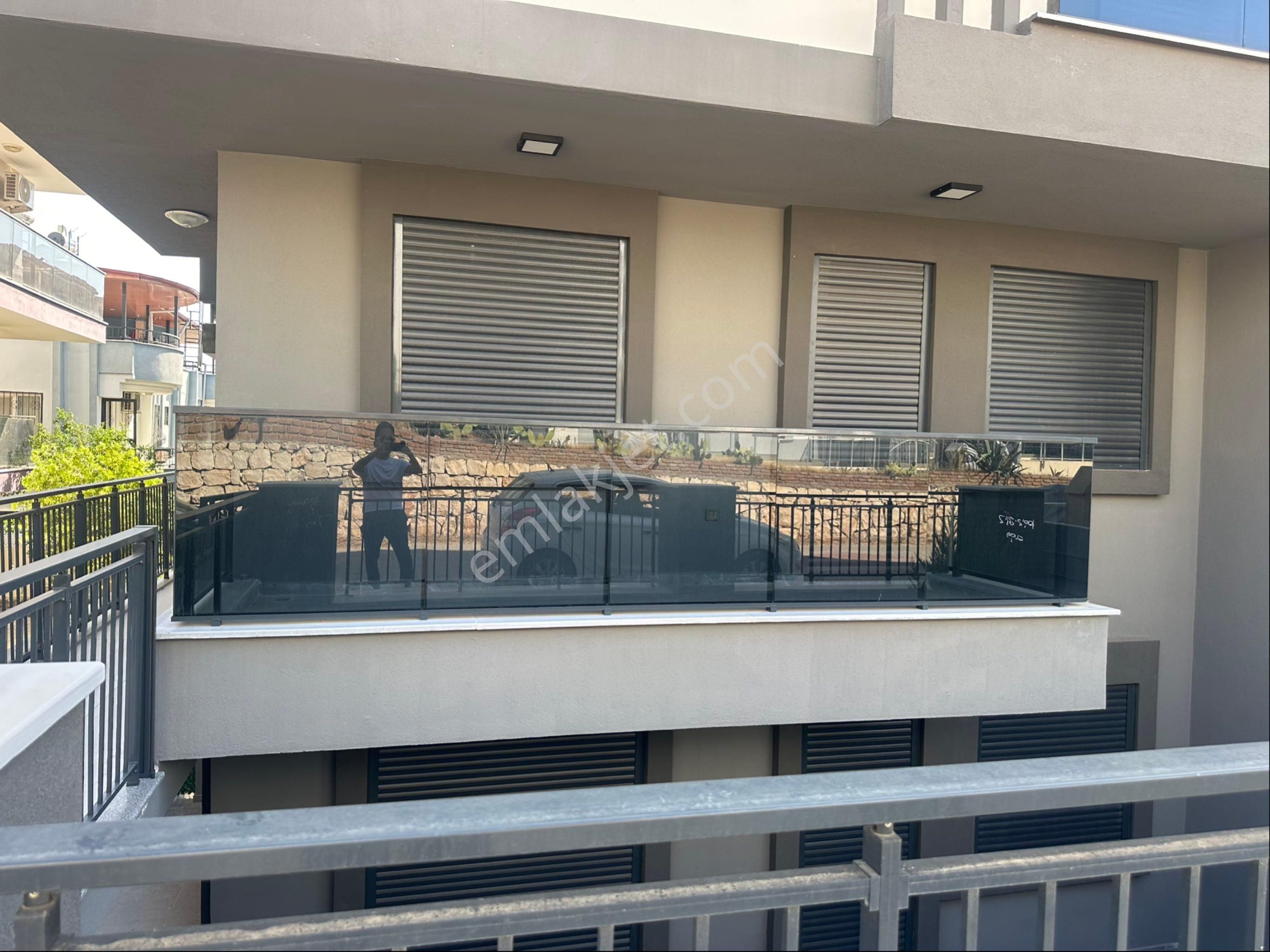 Denize Yakın Altınkumda Daireler