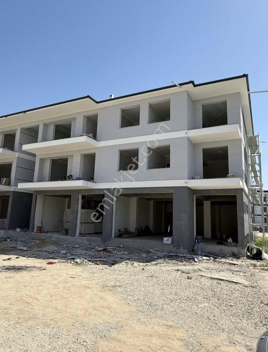 Yaman Gayrimenkulden Arifiyede Satılık Daireler