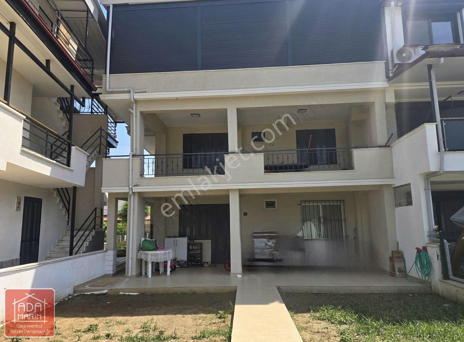 Kuşadası Sahil Sitelerinde Denize 400 Metre 2+1 Kiralık Daire