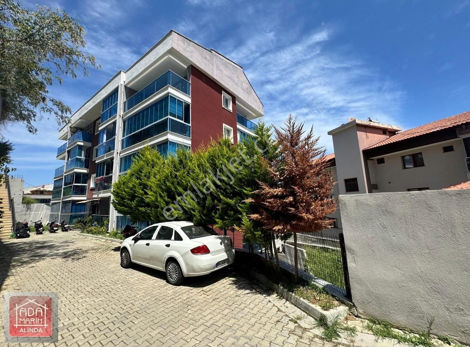 Kuşadası Kadınlar Denizi Mahallesi'nde 2+1 Kiralık Daire