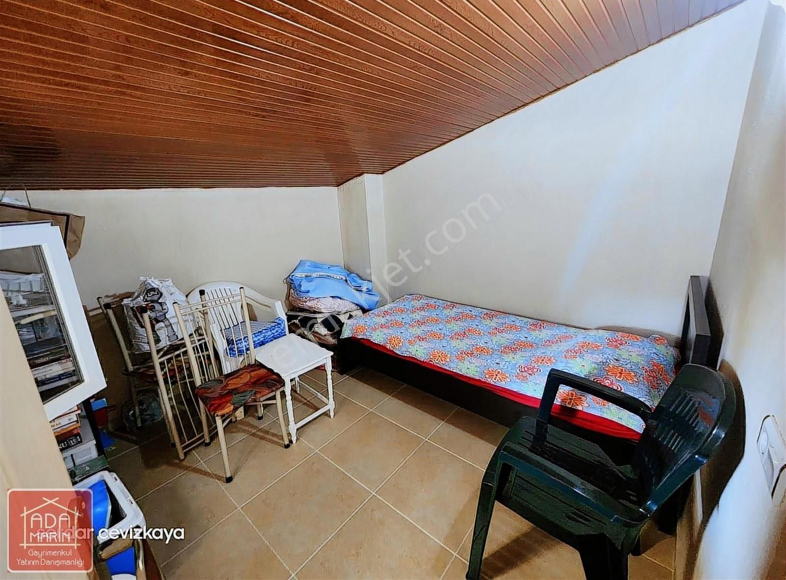 Kuşadası Soğucak'ta 190 M2 Arsa İçinde 125 M2 Satılık 4+1 Yazlık