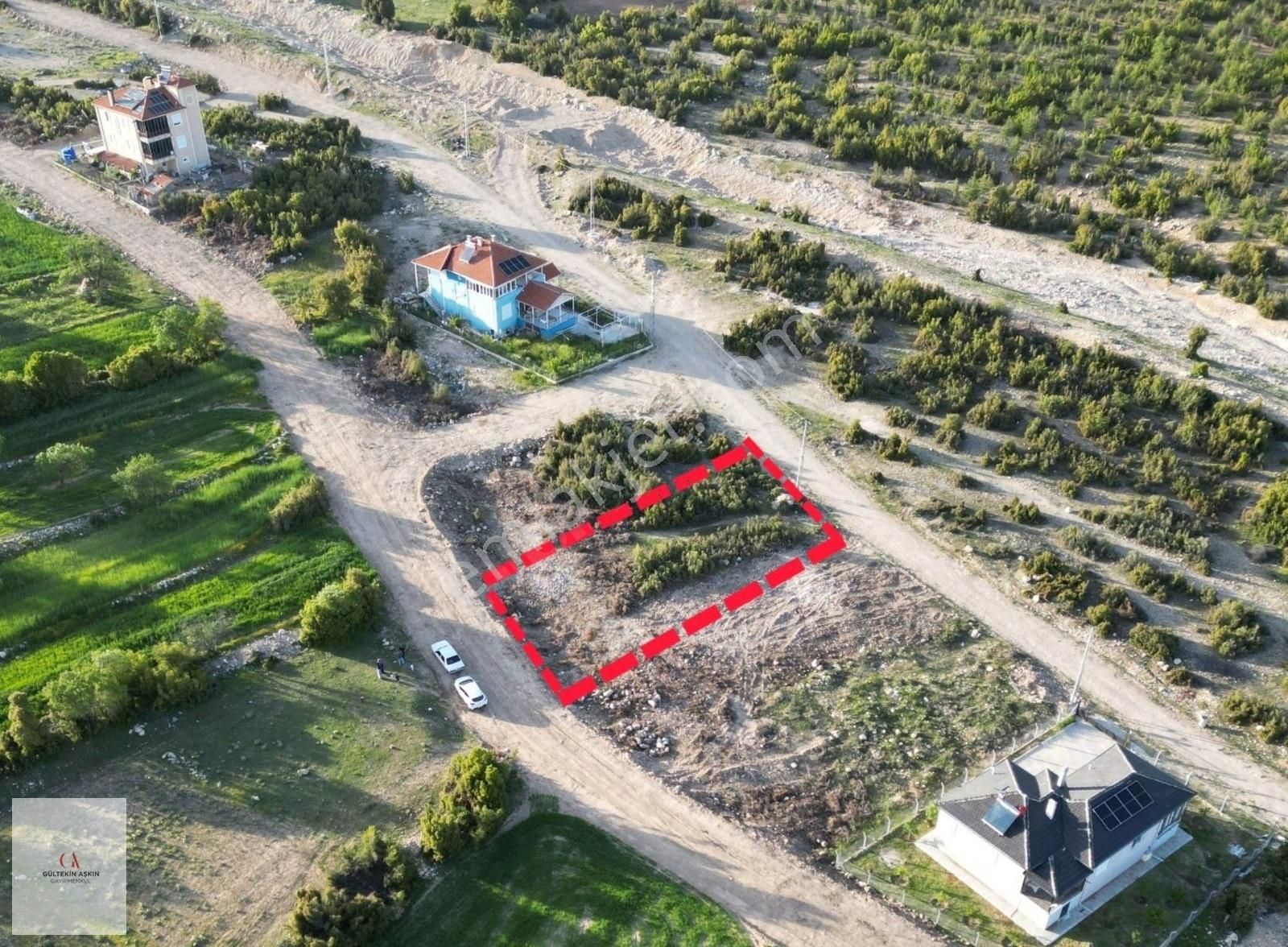 Korkuteli Akyarda İmarlı Arsa