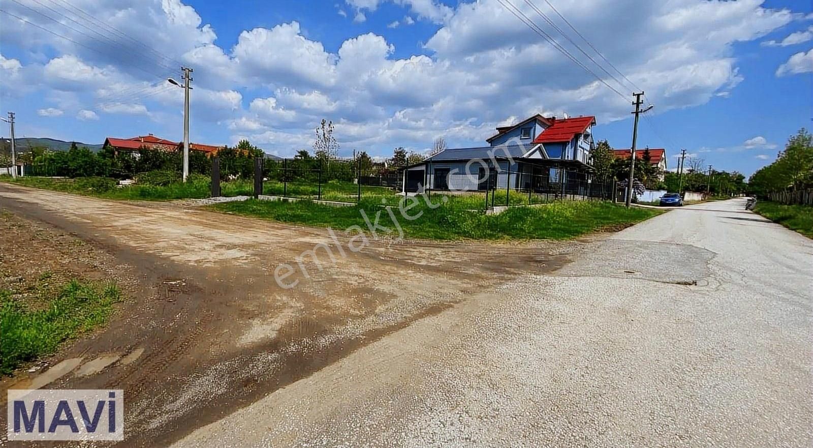 Remax Mavi'den Rasimpaşa Da Ticari + Konut İmarlı Arsa