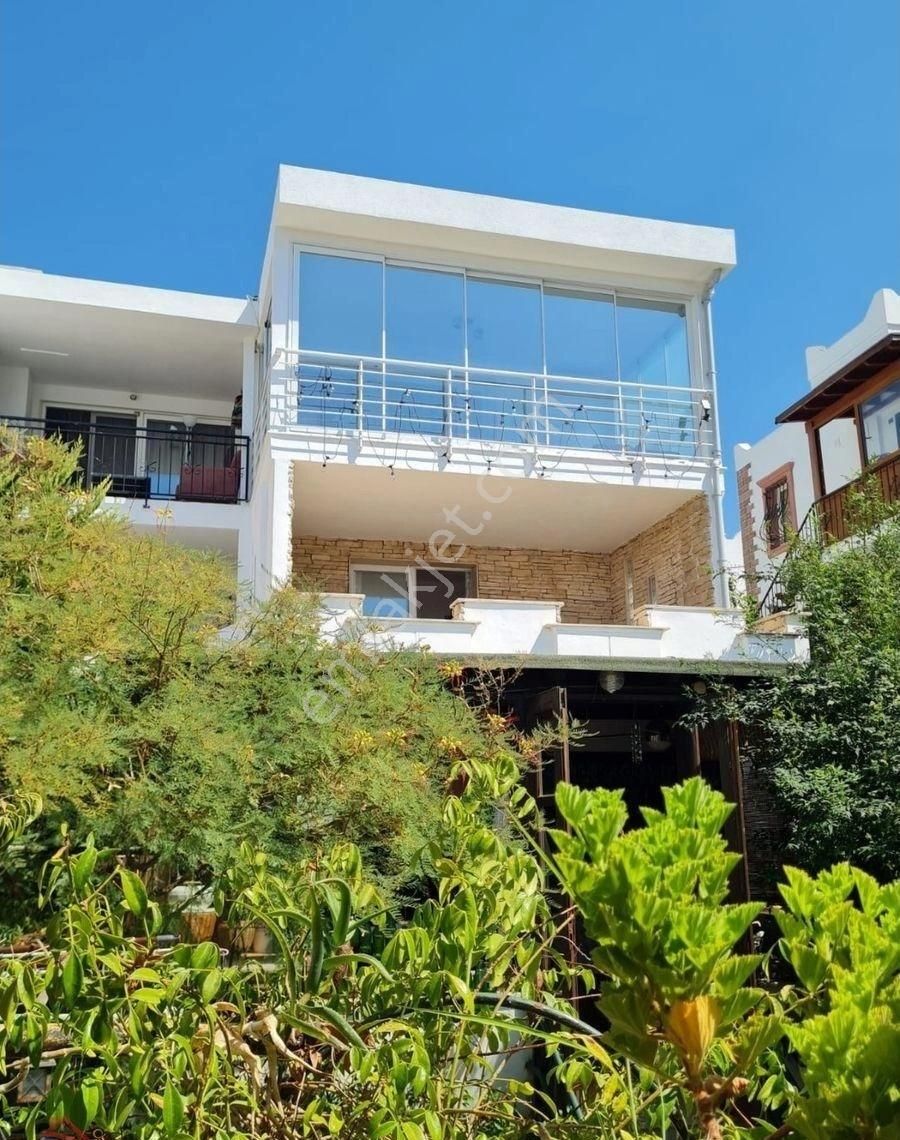 Bodrum Kumbahçe De Satılık Deniz Manzaralı Dubleks
