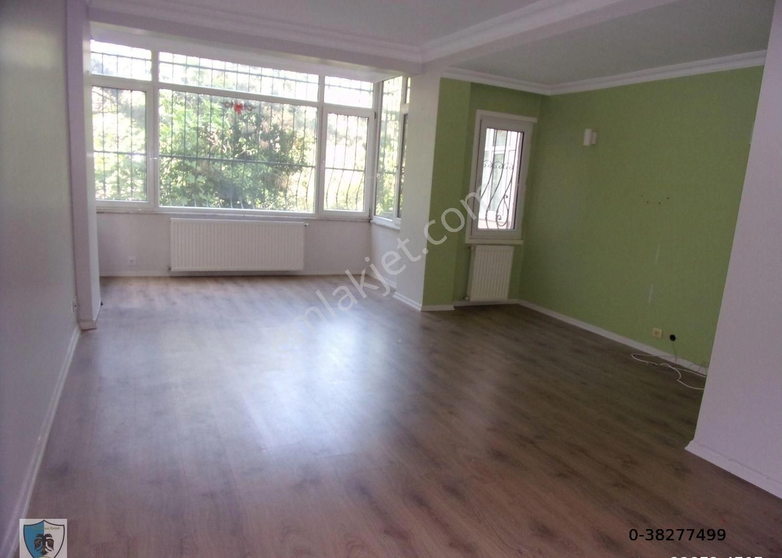 Tarabya Sitede 2+1 100 Metrekare Orman Manzaralı Kiralık Daire