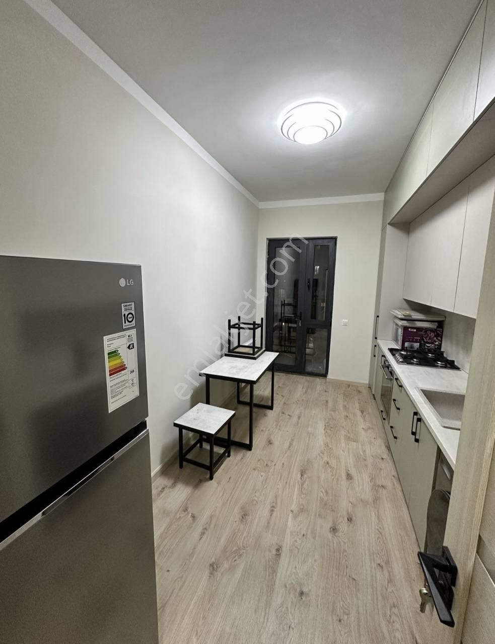 Fıstık Ağacı Selami Ali Mah 1+1 Kiralık Daire