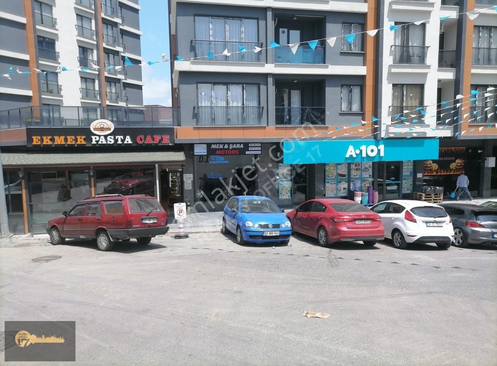 Focus Eyüp Projesinde Boş Fırsat Dükkan /a101 Ve Eczane Yanı