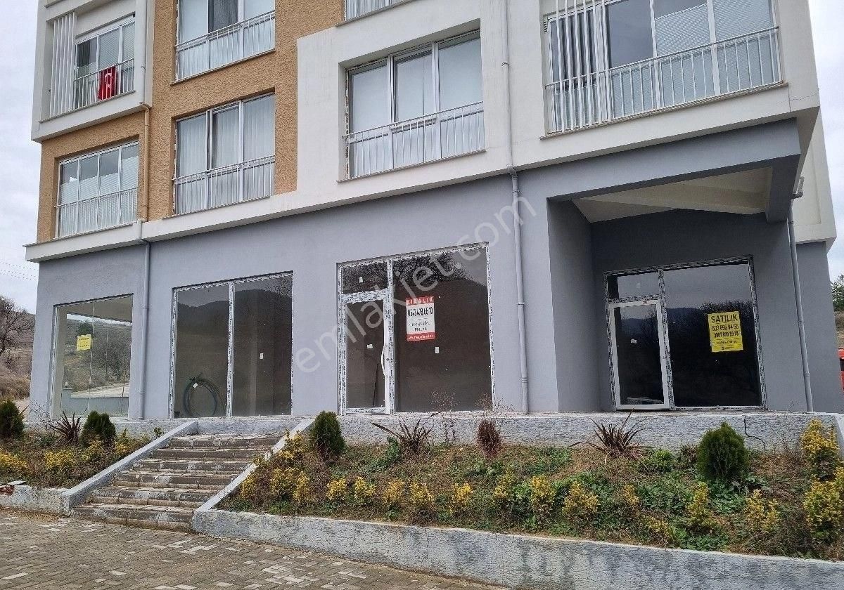 Cadde Emlaktan Beşbinevler De Her İşe Uygun Boş Dükkan