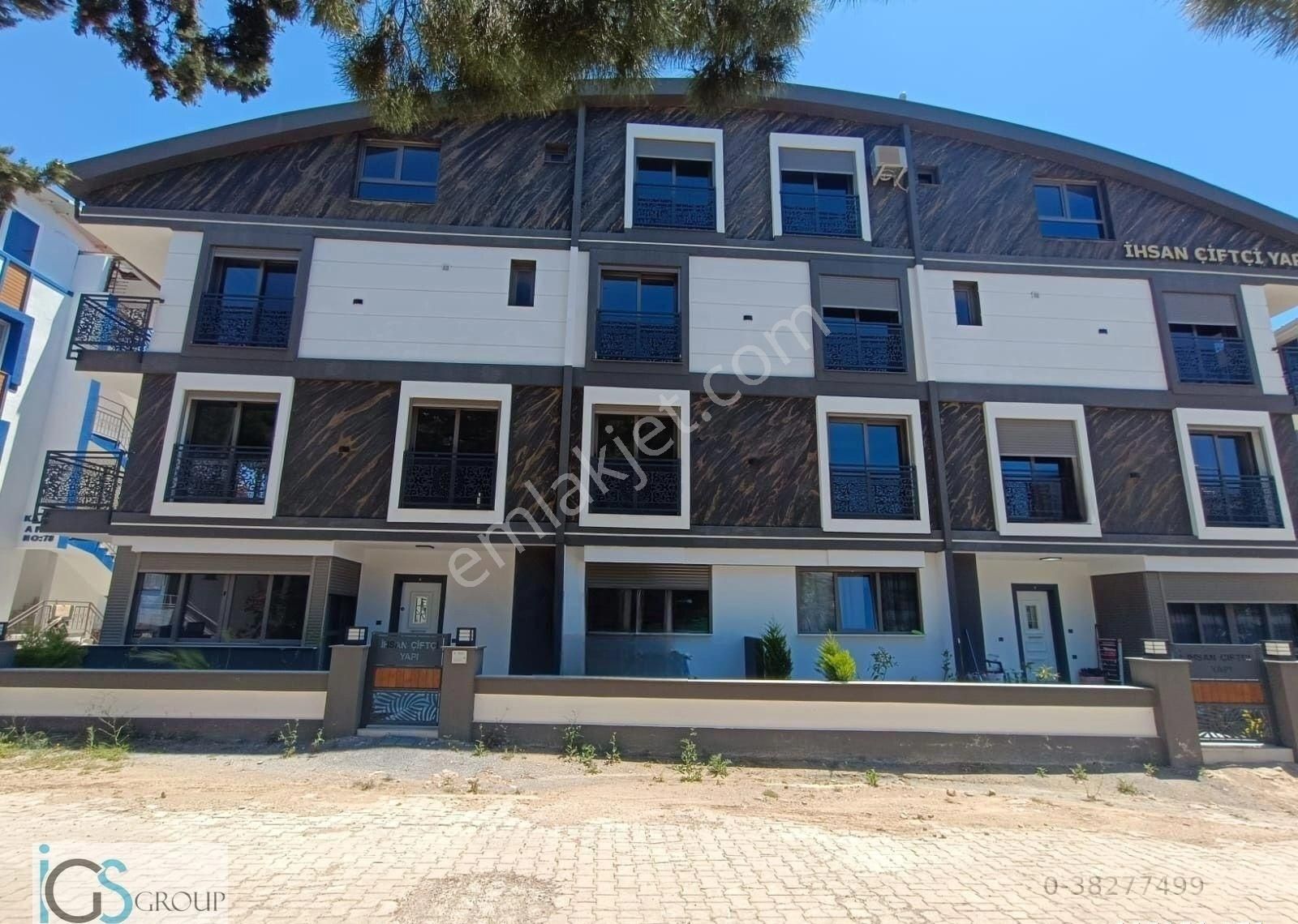 Didim Altınkum Mahallesinde Deniz Manzaralı Satılık 3+1 Daire