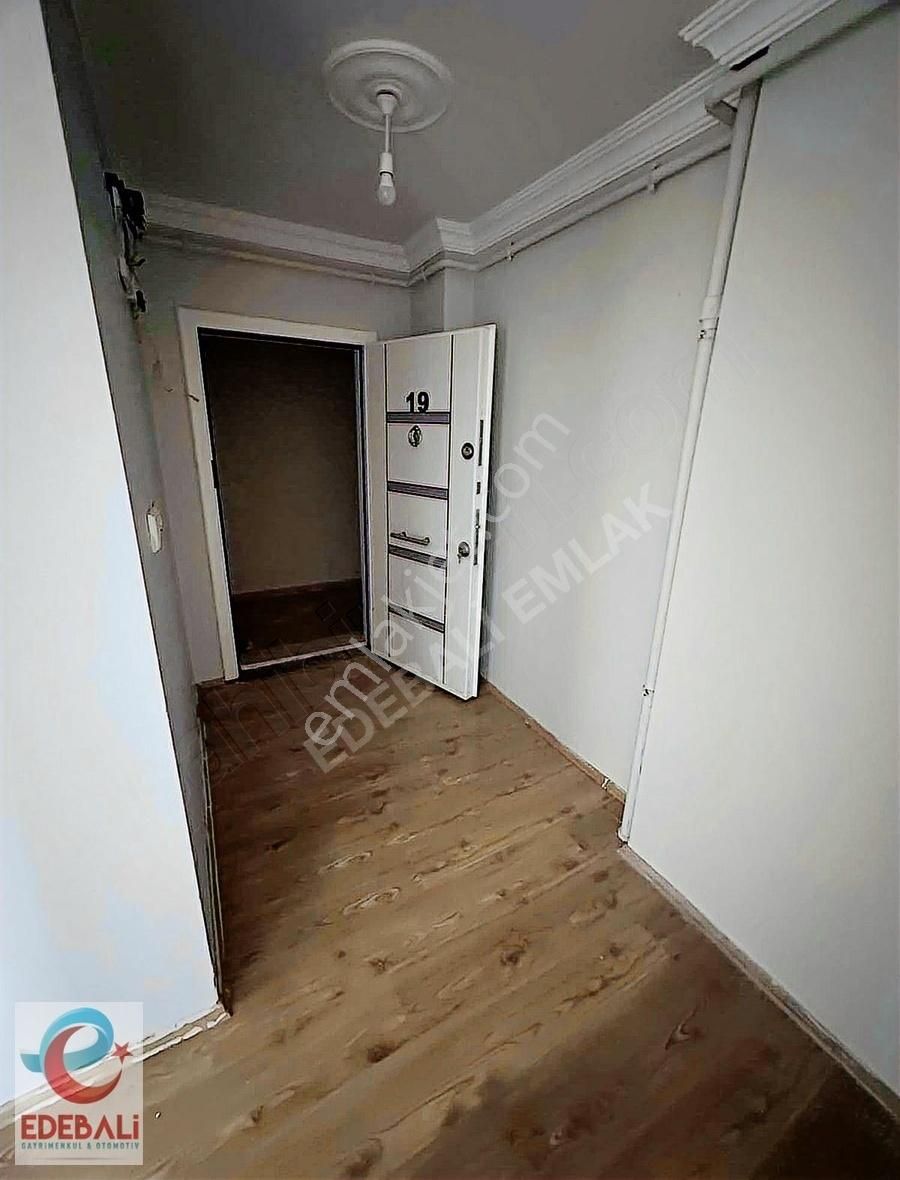 2+1 Satılık Tepebaşı Çarşı Merkezde Manzaralı Daire